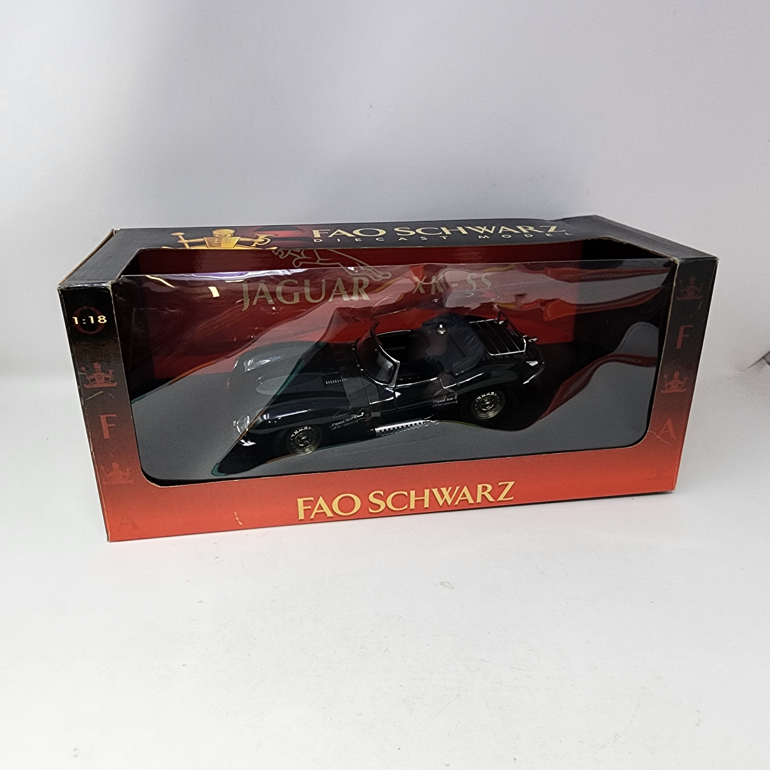 Jaguar XK-SS * FAO Schwarz 1/18 Scale、mySite、hgirdovlk