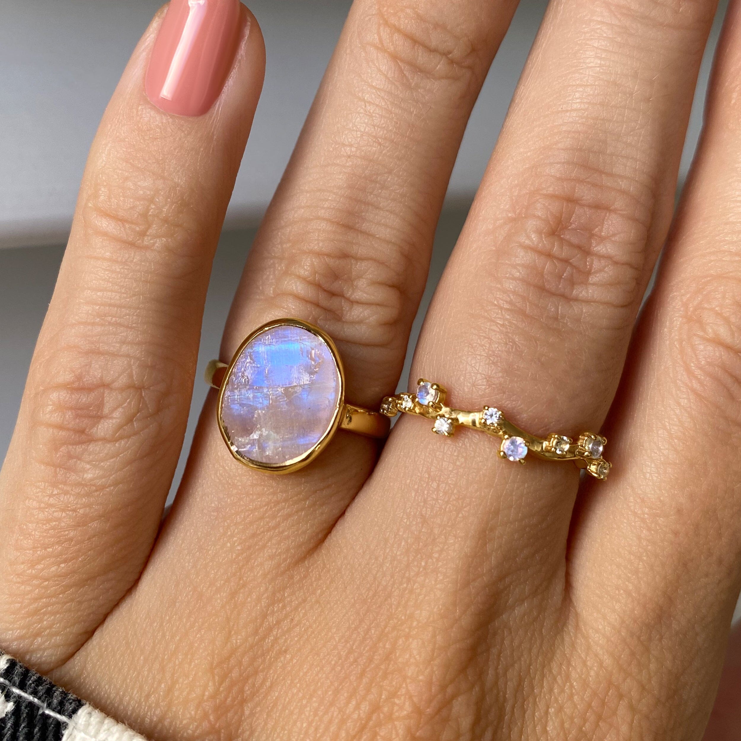 Moonstone Enfolded Ring & Stardust Band、mySite、hinf8tx79