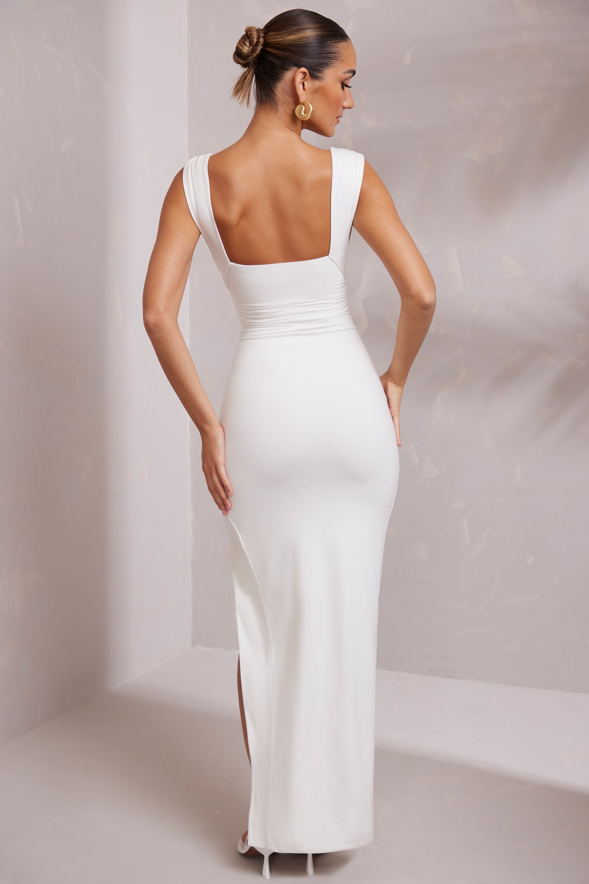High Split Plunge Neck Maxi Dress in White、mySite、solidvoid