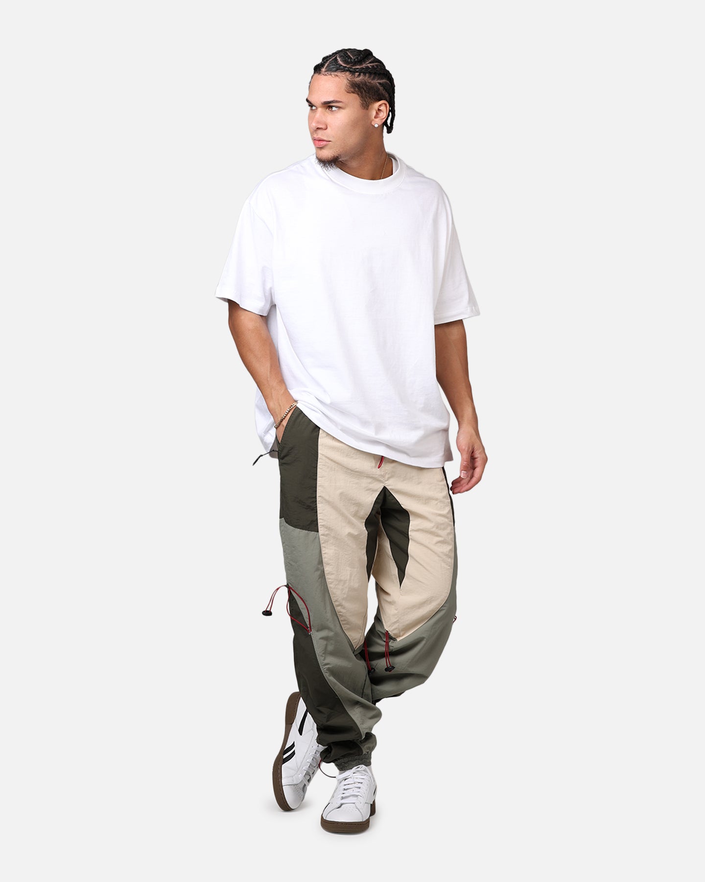 {product_title} - {shop_name}