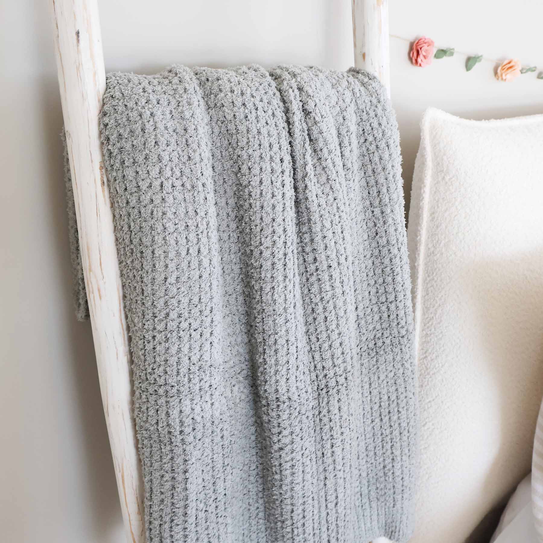  CuddleLane™ Luxe Waffle Blankets | Moon、mySite、layawaytickets