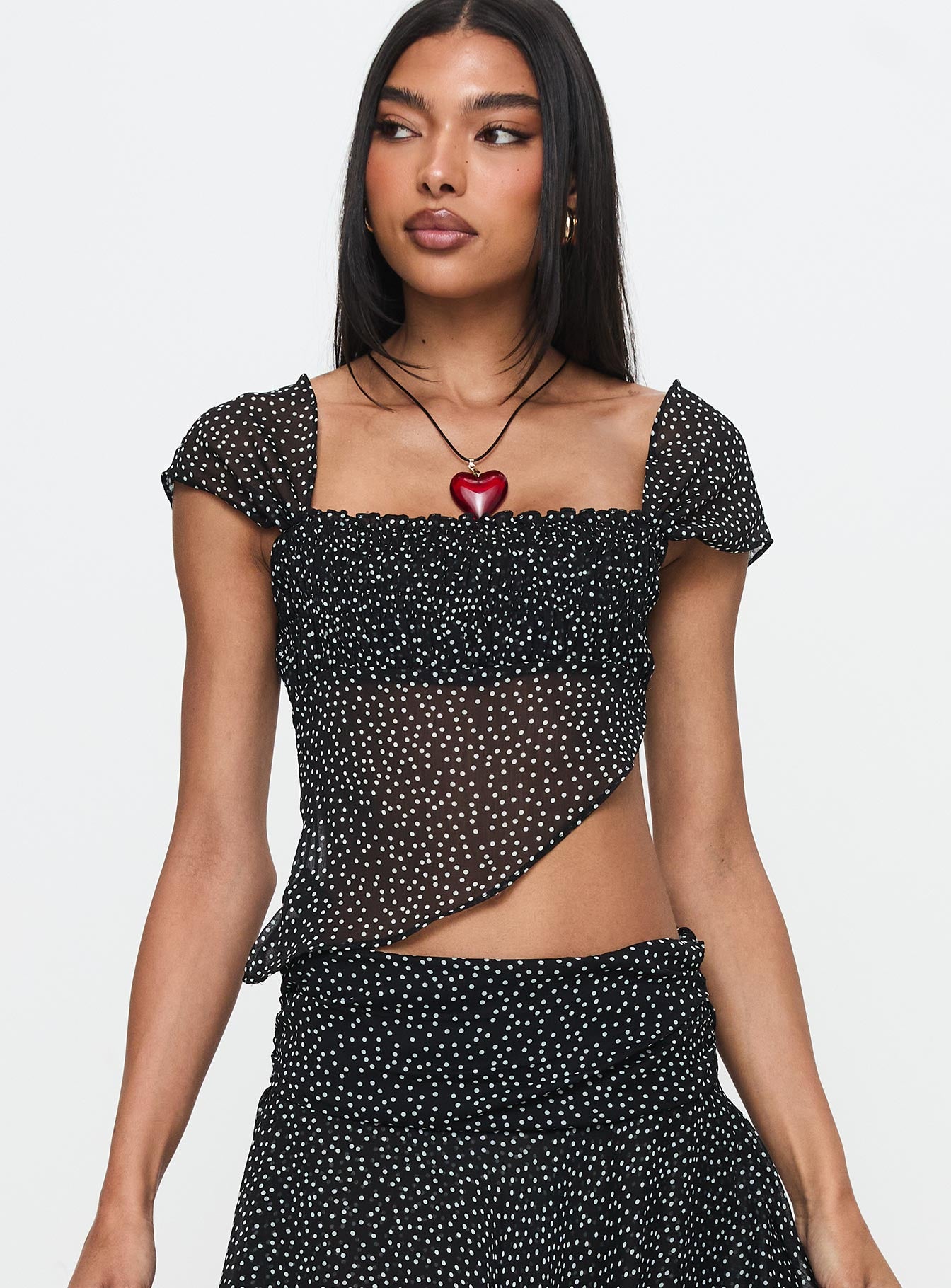 District Top Onyx Polka、mySite、solidvoid