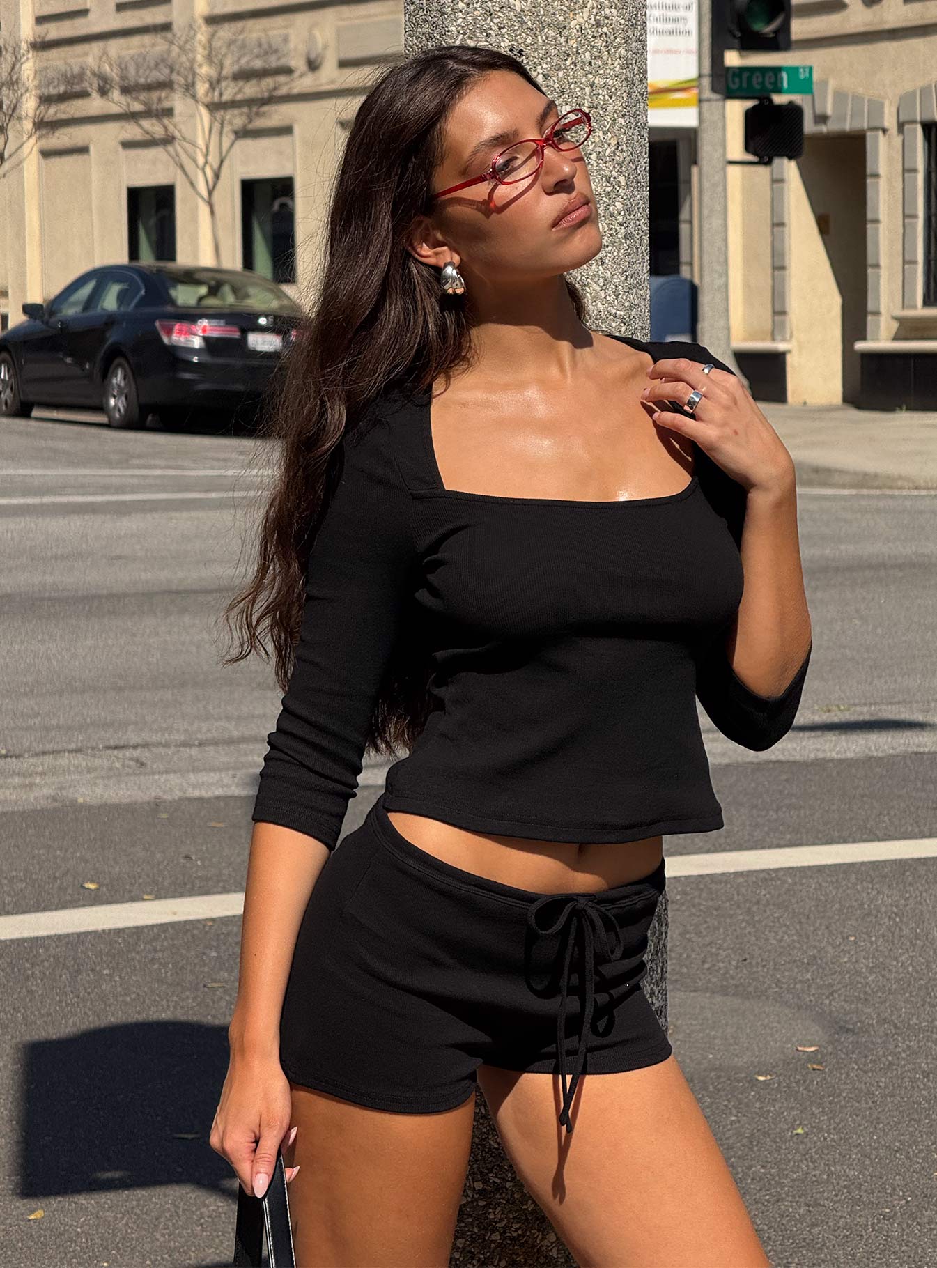 Gracious Low Rise Mini Short Black、mySite、solidvoid