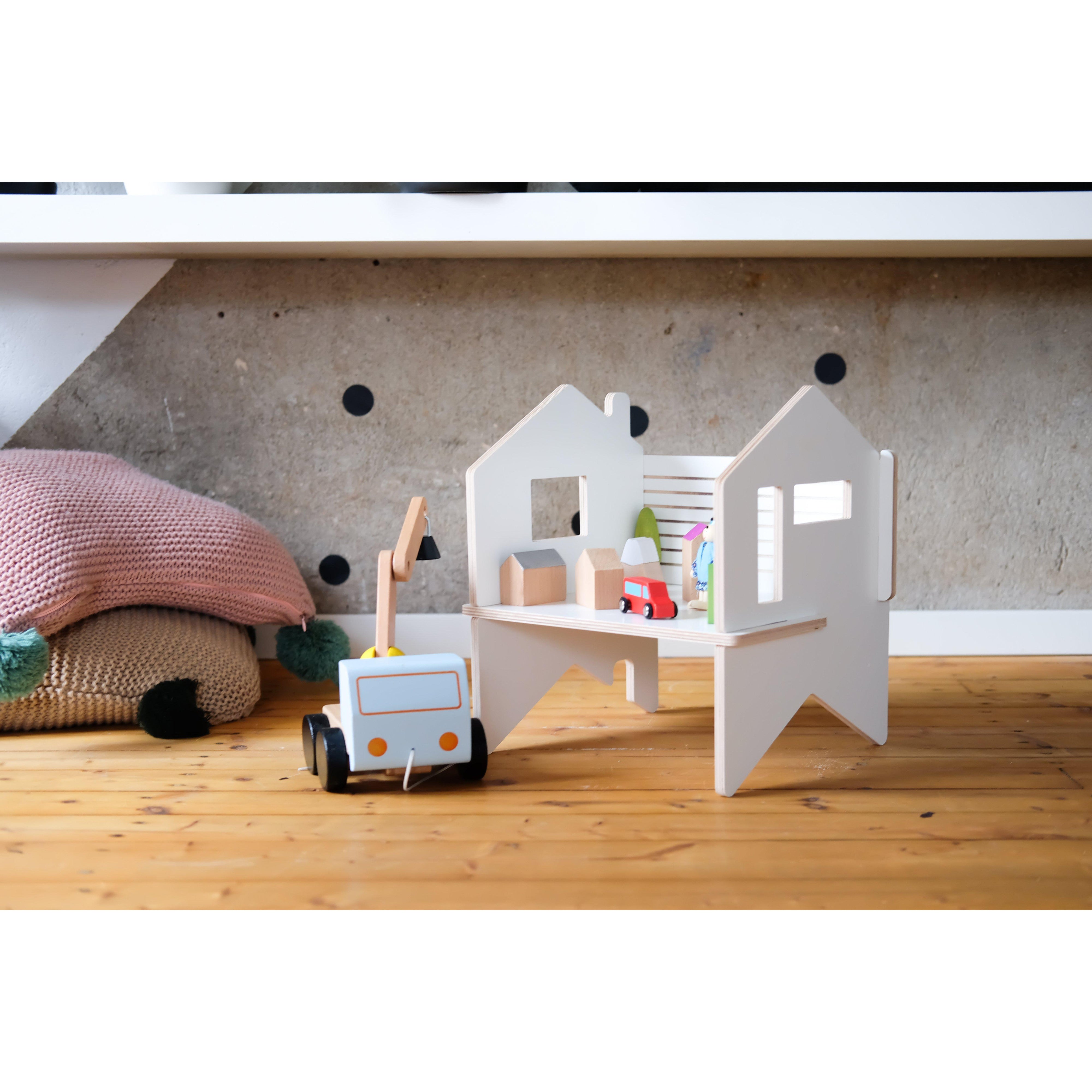 Wooden Kids' Chair Dollhouse Shelf、mySite、gigharbornorthrealestate