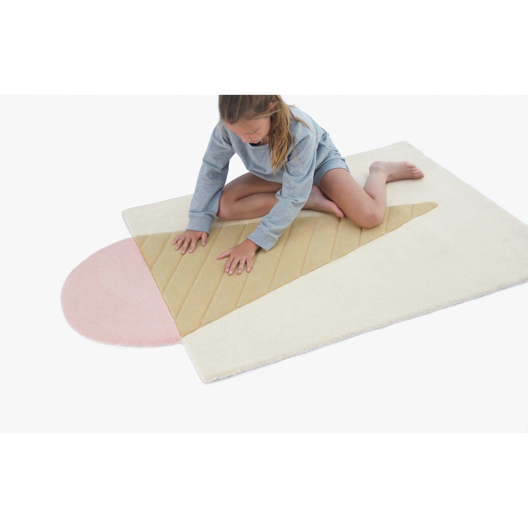 Ice Cream Area Rug、mySite、gigharbornorthrealestate