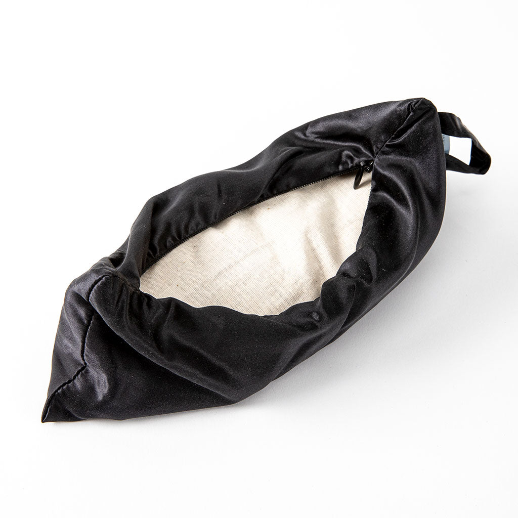 Silk Yoga Eye Pillow in Black、mySite、topwebapps