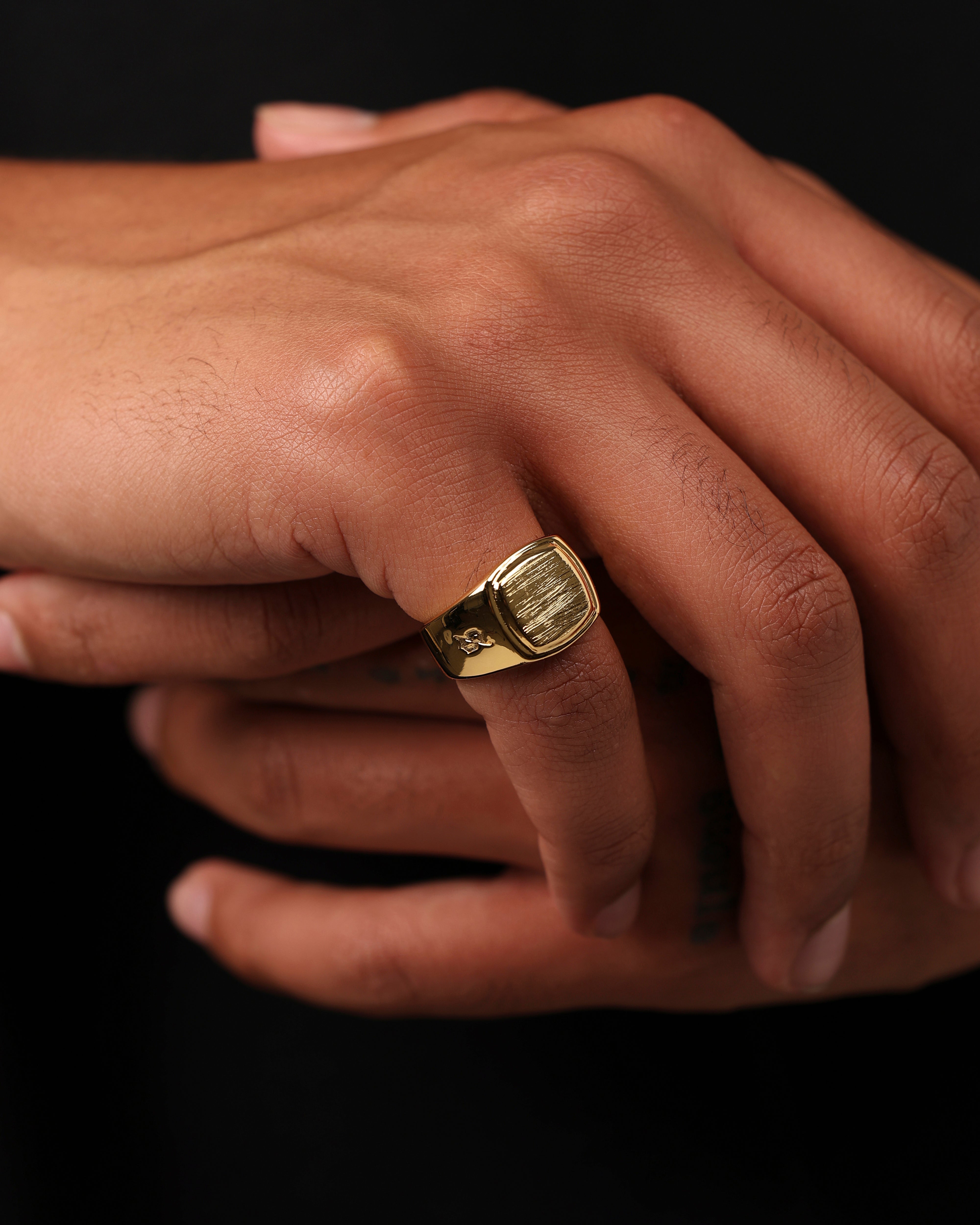 Saint Morta Orlando Signet Ring Gold、mySite、zt4zffjzw