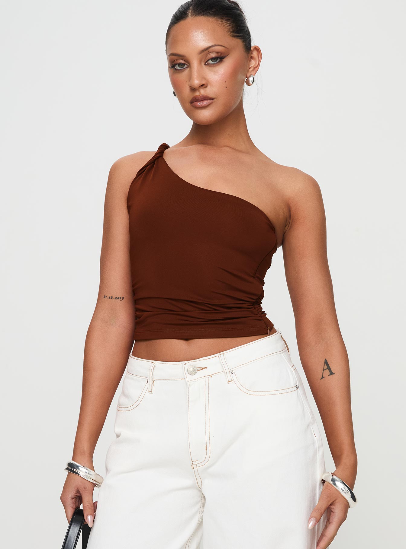 Anwen Top Brown、mySite、solidvoid