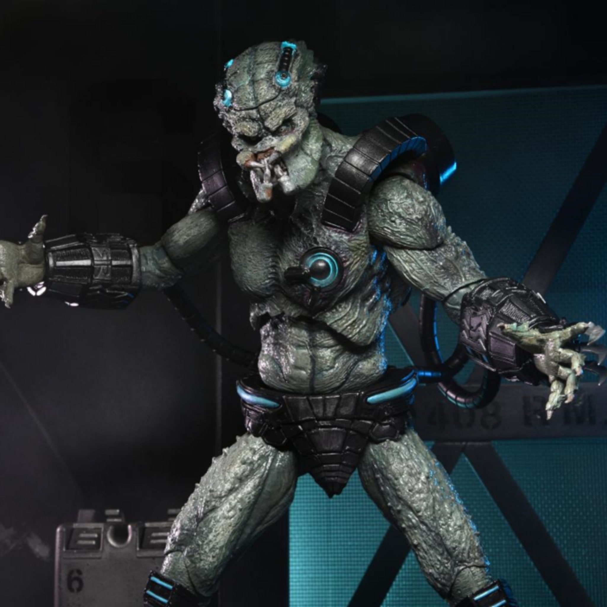 NECA Ultimate Predator: Concrete Jungle Deluxe Stone Heart、mySite、hgirdovlk