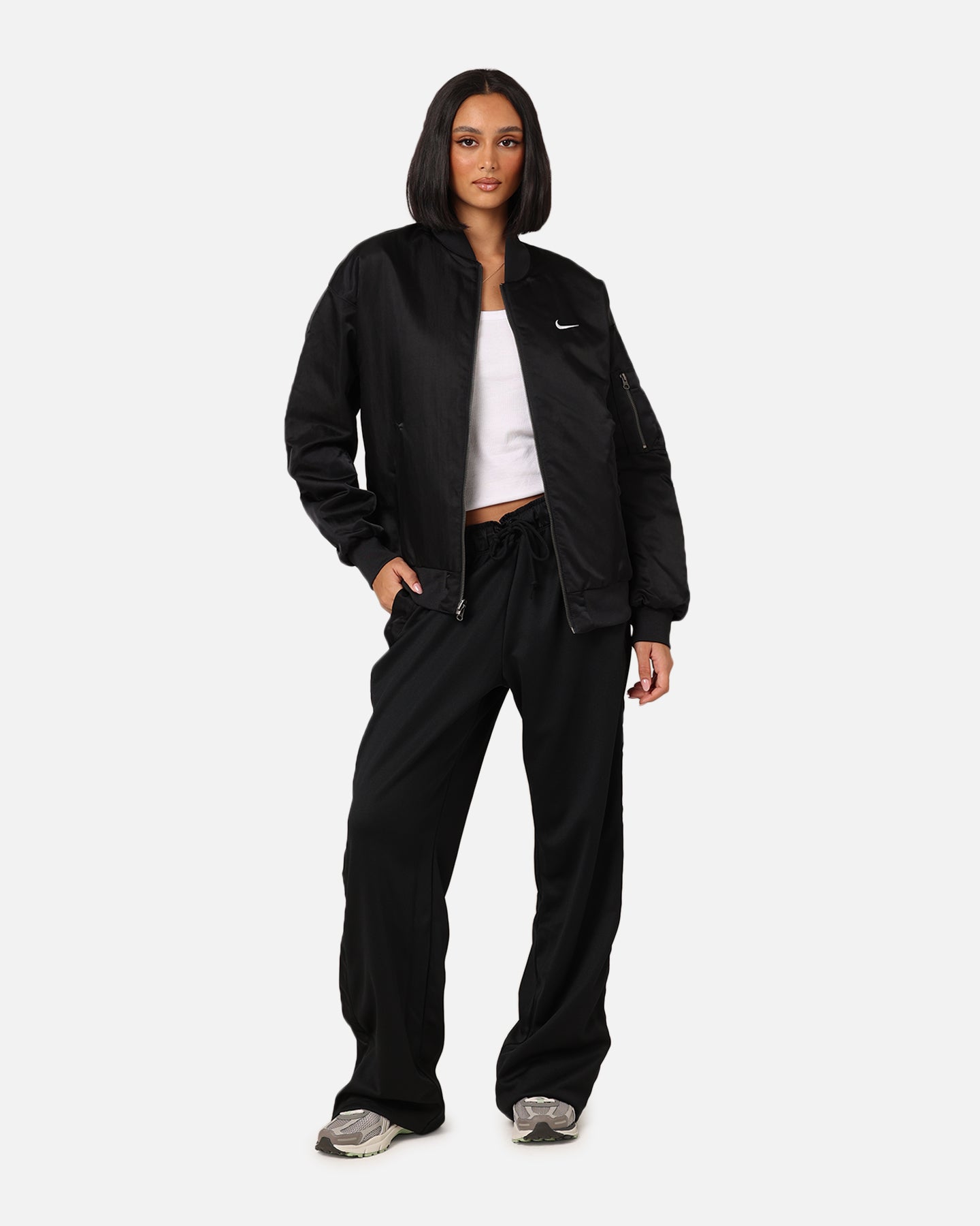 Nike Women's Sportswear Reversible Varsity Bomber Jacket Black/White、mySite、zt4zffjzw