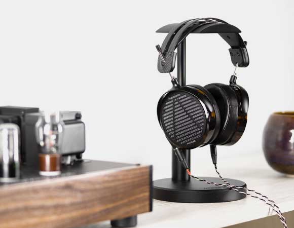Headphone-Zone-Audeze-LCD-5