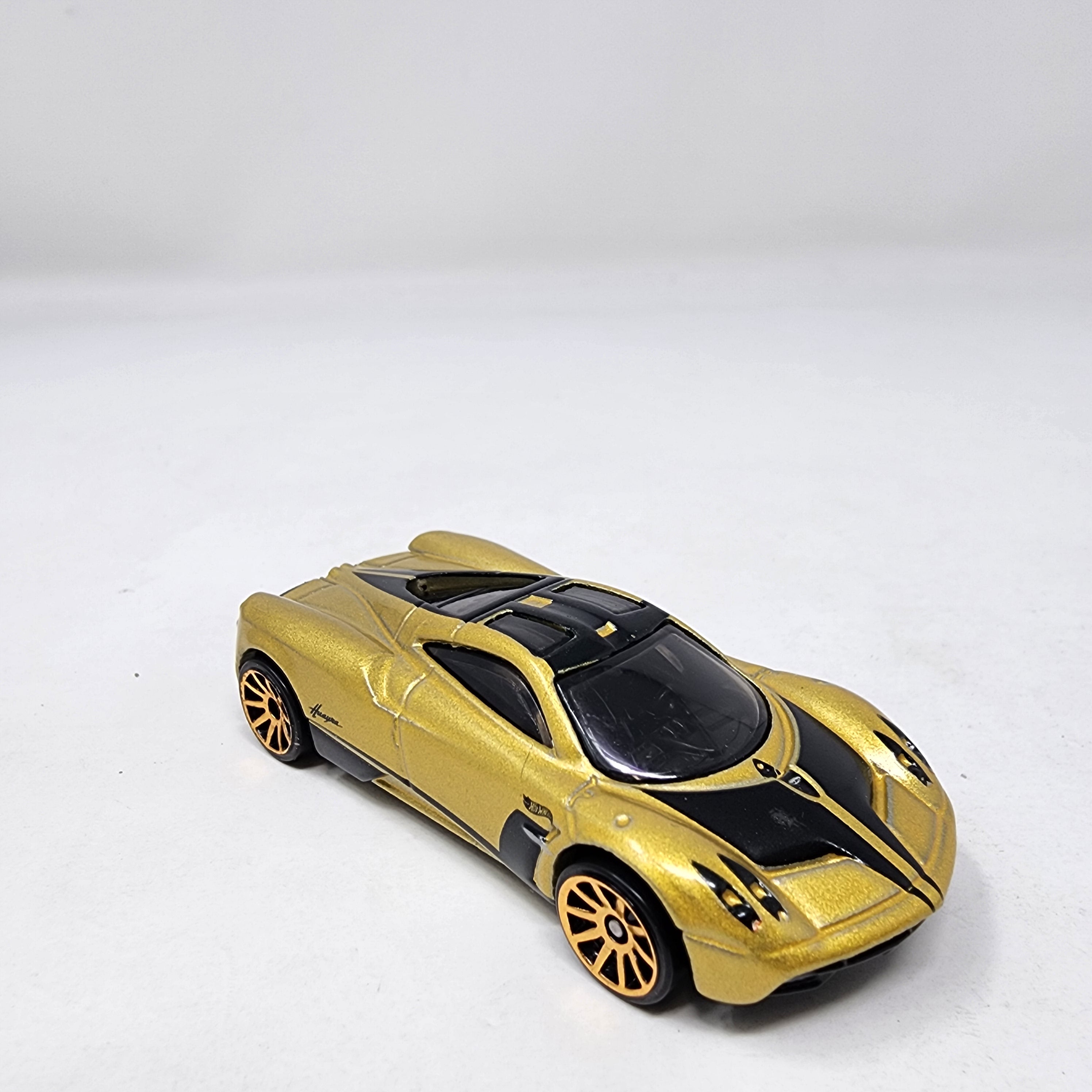 Pagani Huayra * Hot Wheels Loose、mySite、hgirdovlk