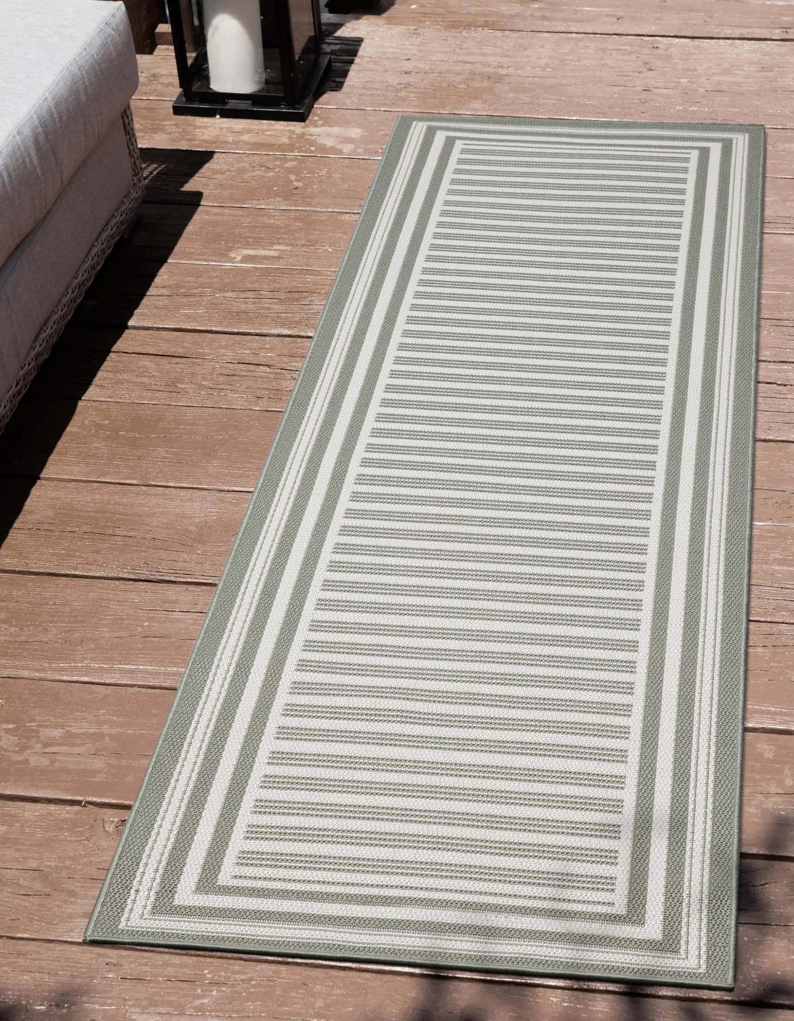 Frankie Modern Stripes Indoor/Outdoor Green Textured Rug、mySite、gigharbornorthrealestate