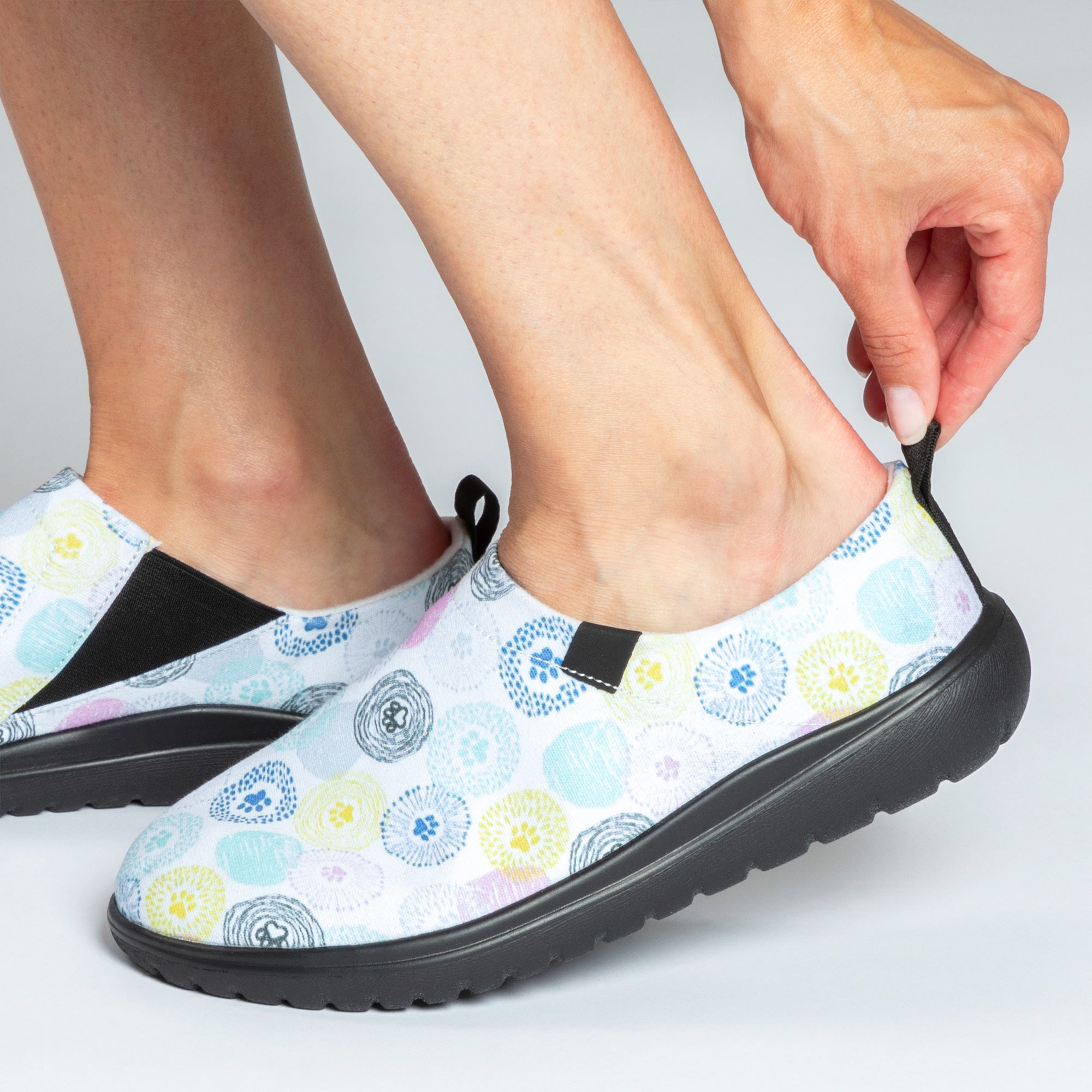 Lightweight Comfort Paw Print Slip-On Shoes、mySite、camillekostekn