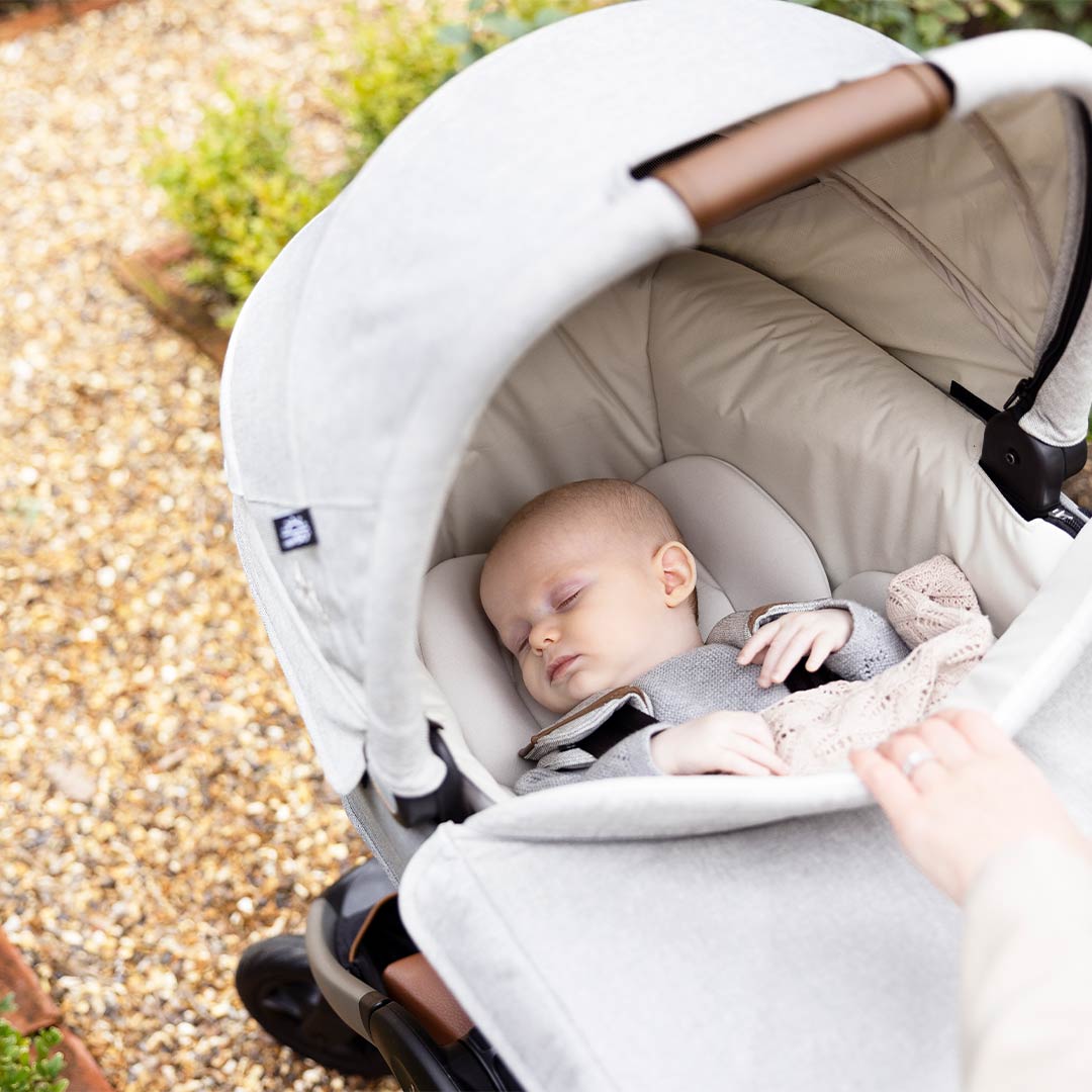  Joie Signature Calmi Car Seat - Eclipse、mySite、merchandisen