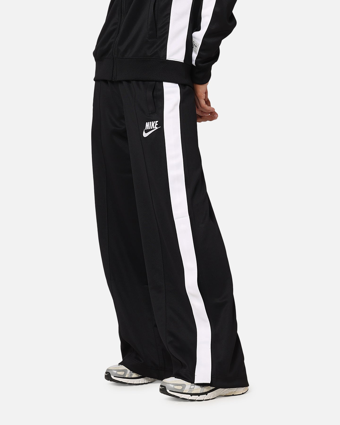 {product_title} - {shop_name}