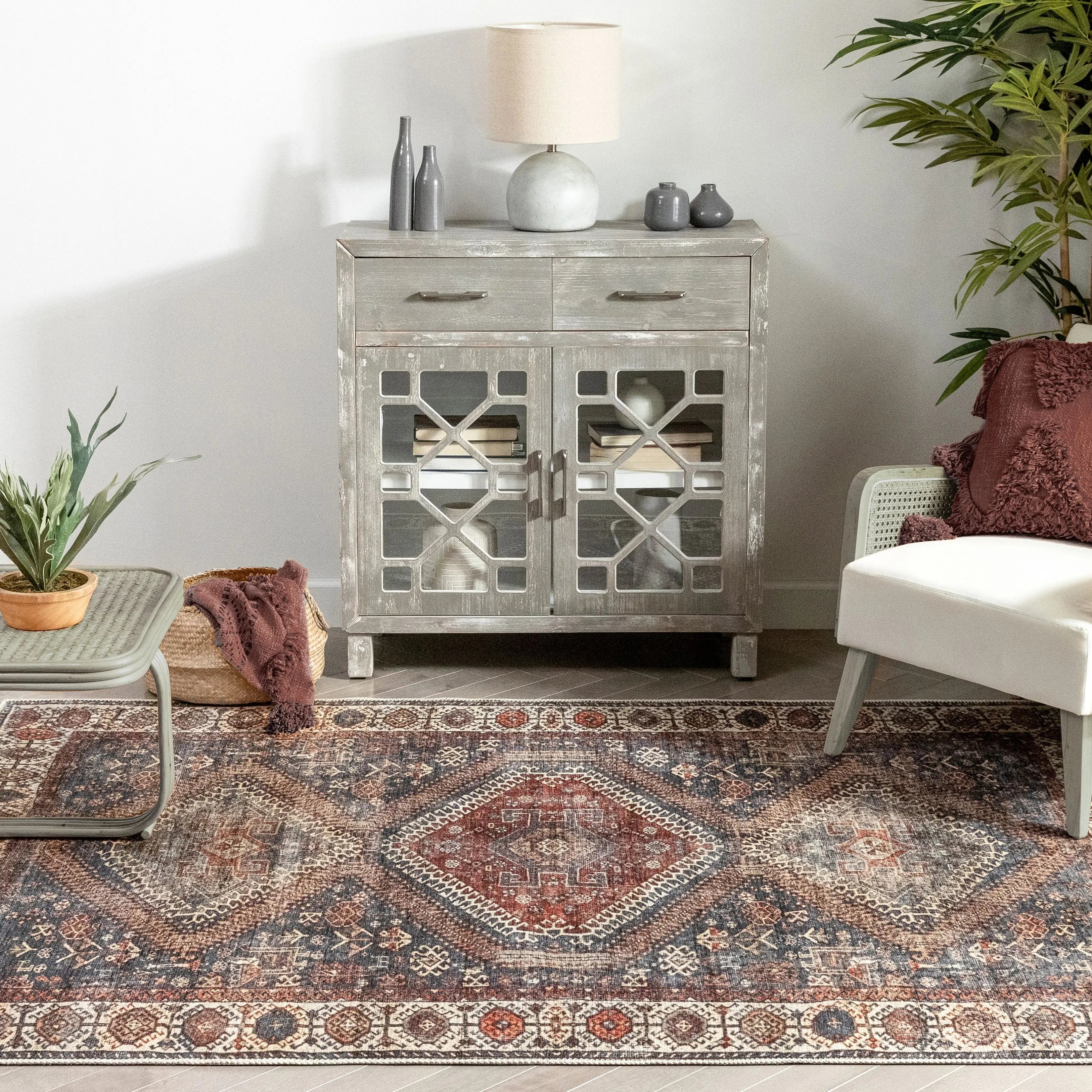 Ripon Machine Washable Vintage Medallion Botanical Border Blue Red Flat-Weave Distressed Rug、mySite、gigharbornorthrealestate