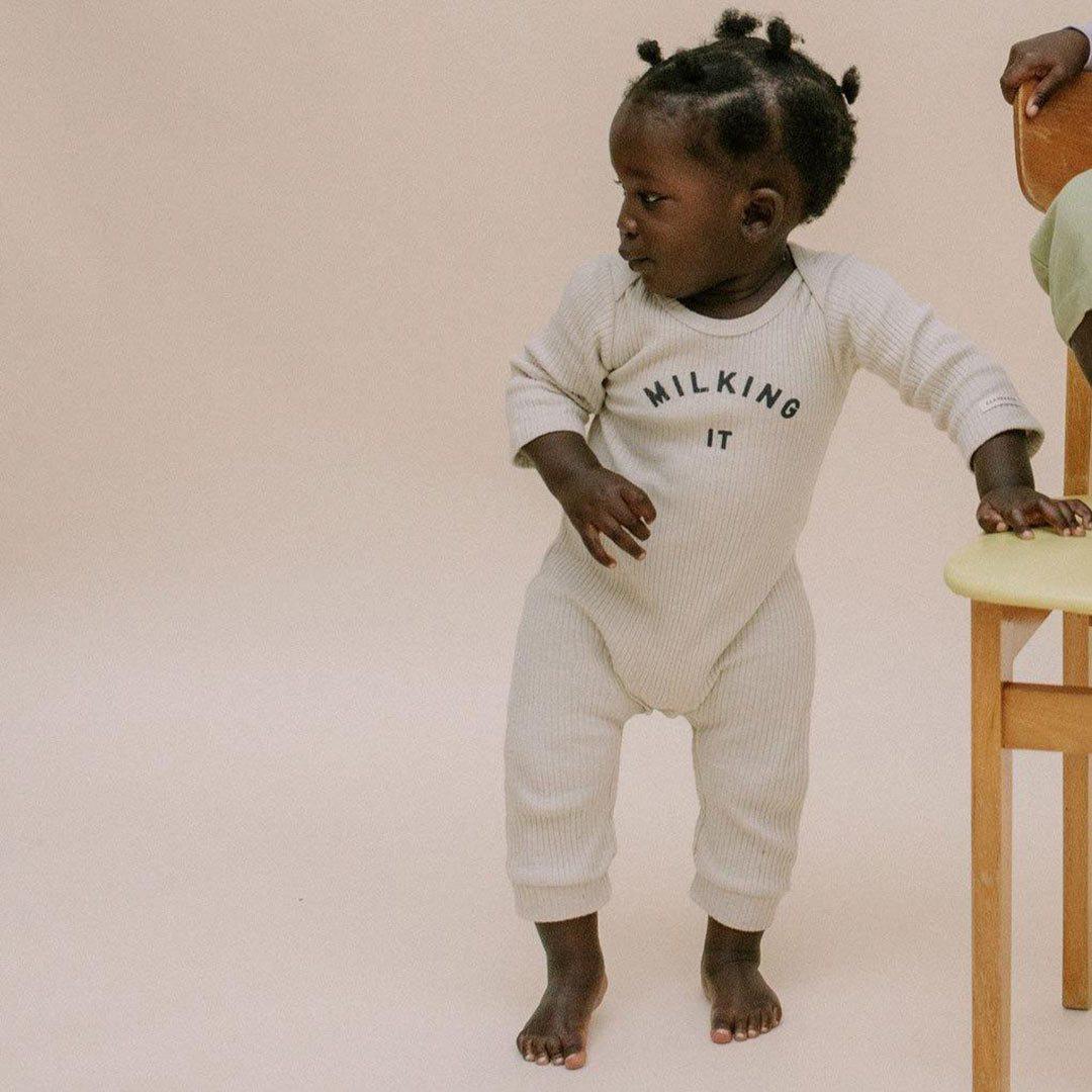  Claude & Co Milking It Onesie - Oat、mySite、merchandisen