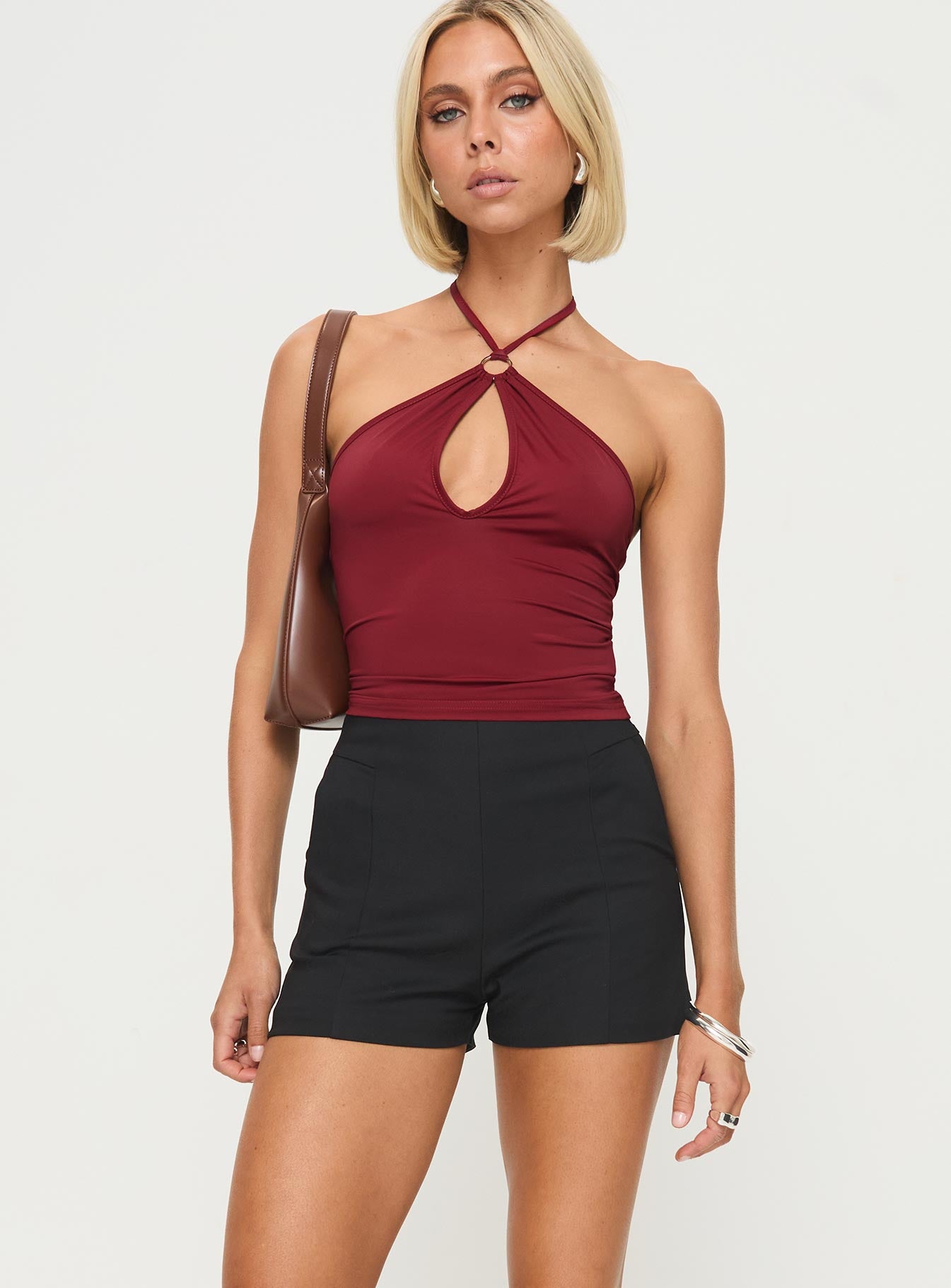 Lionita Shorts Black、mySite、solidvoid