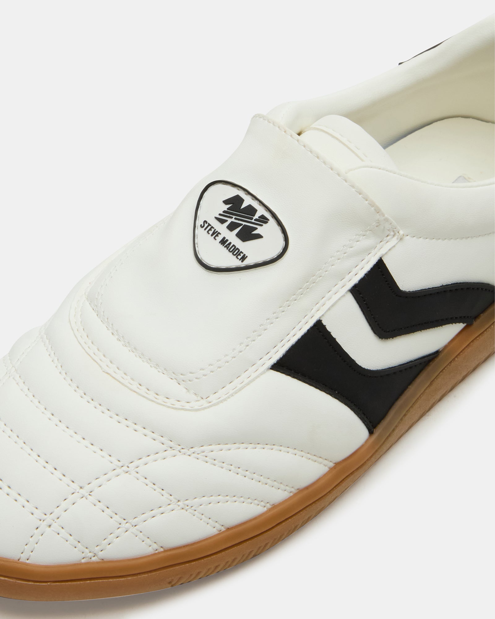 BOLT BLACK/WHITE、mySite、gtrtttuynbv