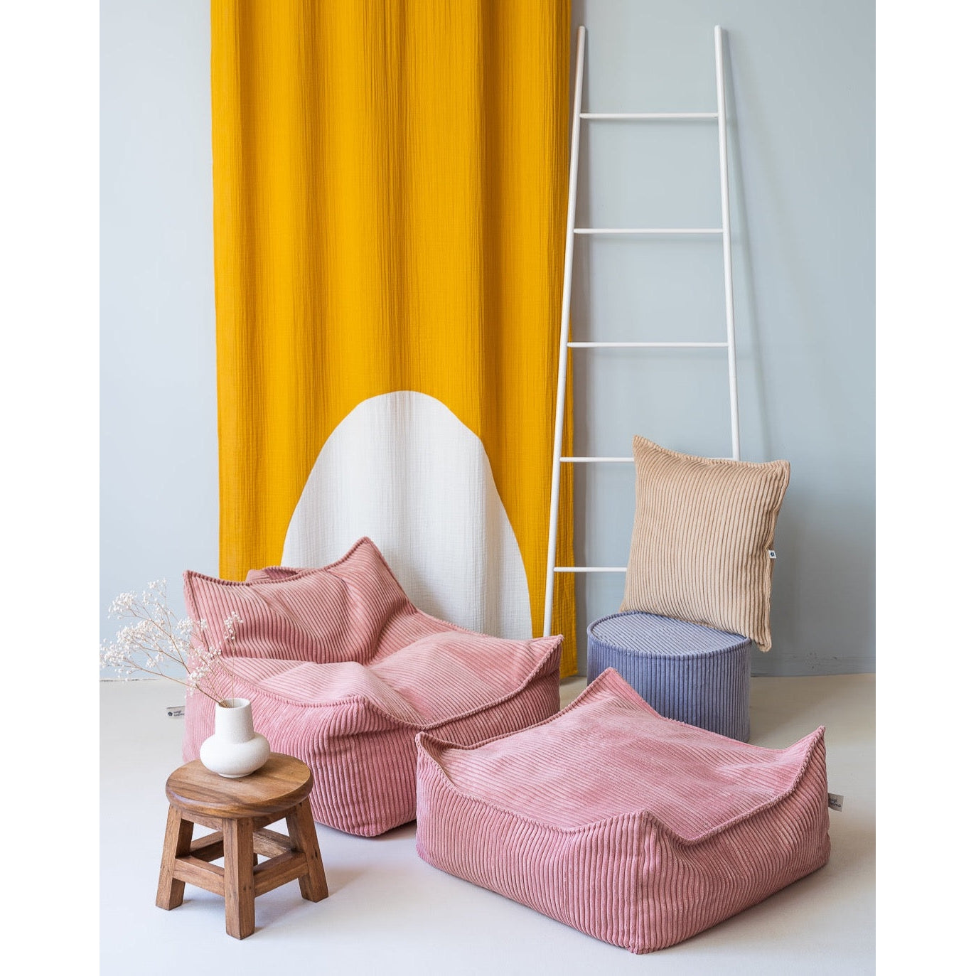 Pink Mousse Beanbag Chair、mySite、gigharbornorthrealestate