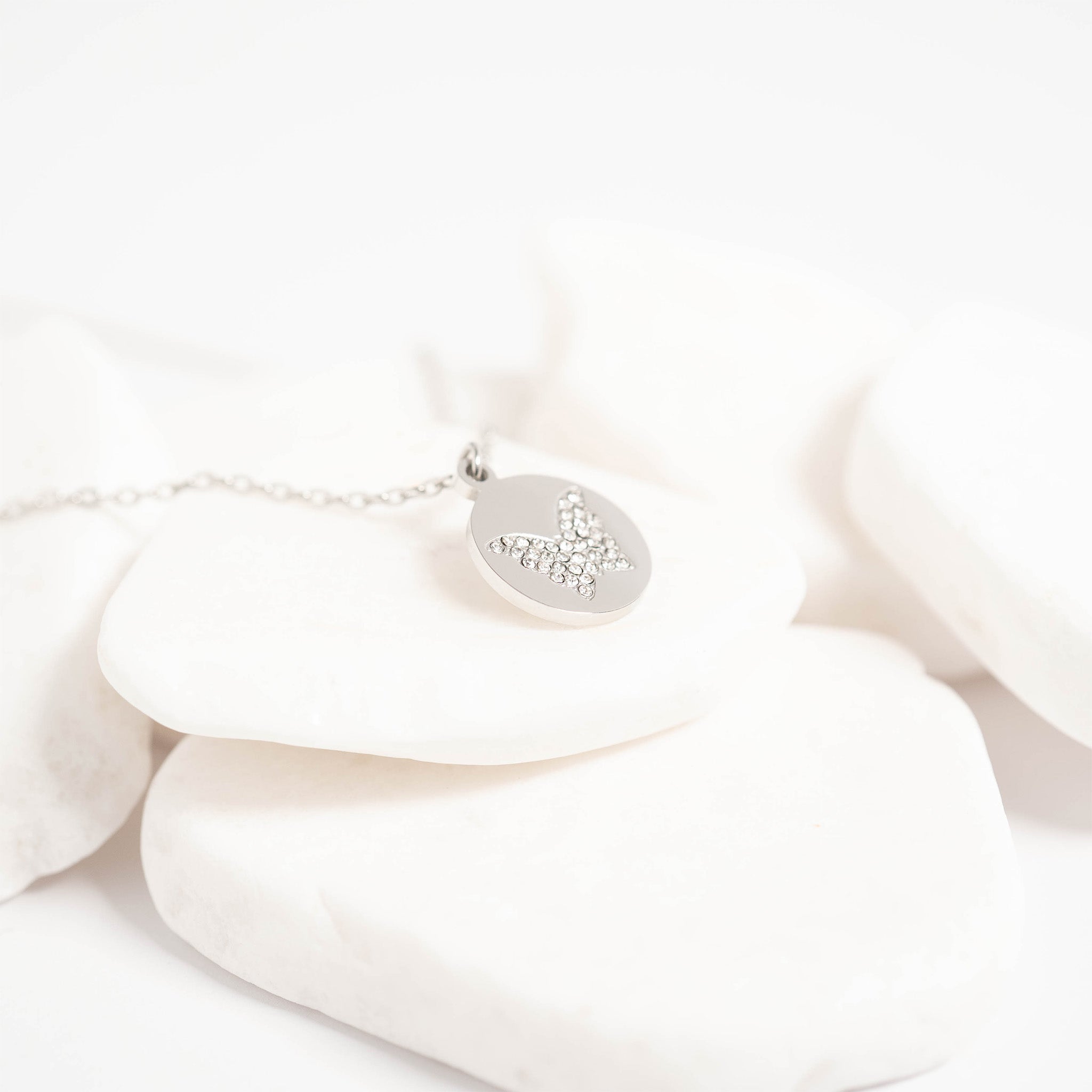 18K Gold PVD Stainless Steel Stone Butterfly Pendant Necklace / CHN0085、mySite、dreamappss