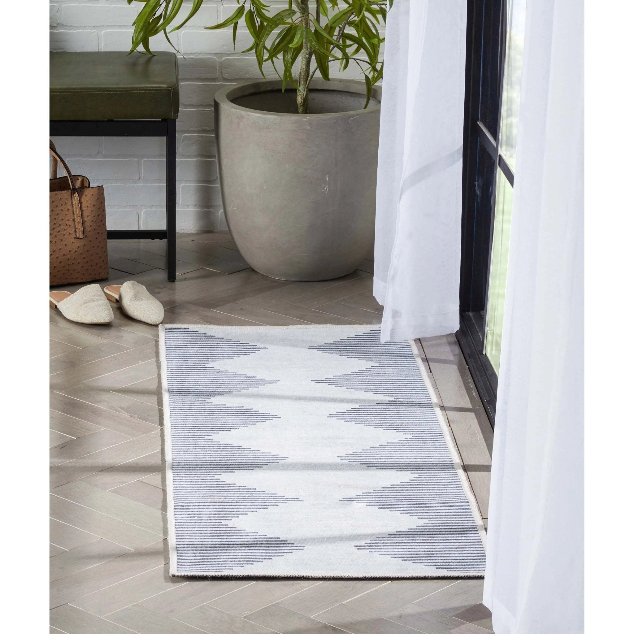 Bree Moroccan Diamond Stripes Ivory Grey Area Flat-Weave Rug、mySite、gigharbornorthrealestate