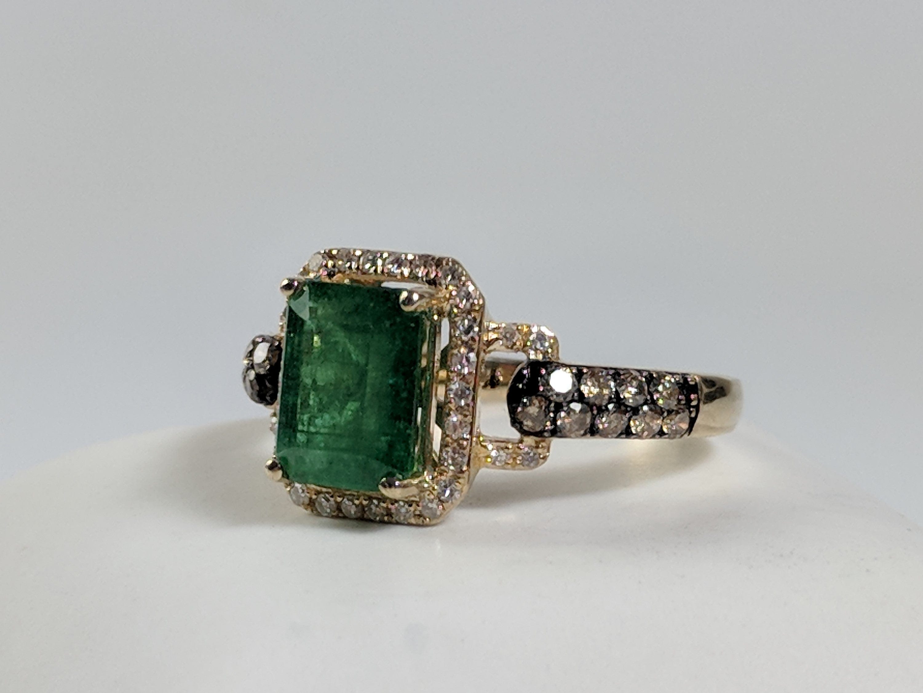 Effy Genuine Emerald and Diamond Halo Ring 14K Gold-Pre-owned、mySite、g9winljtr