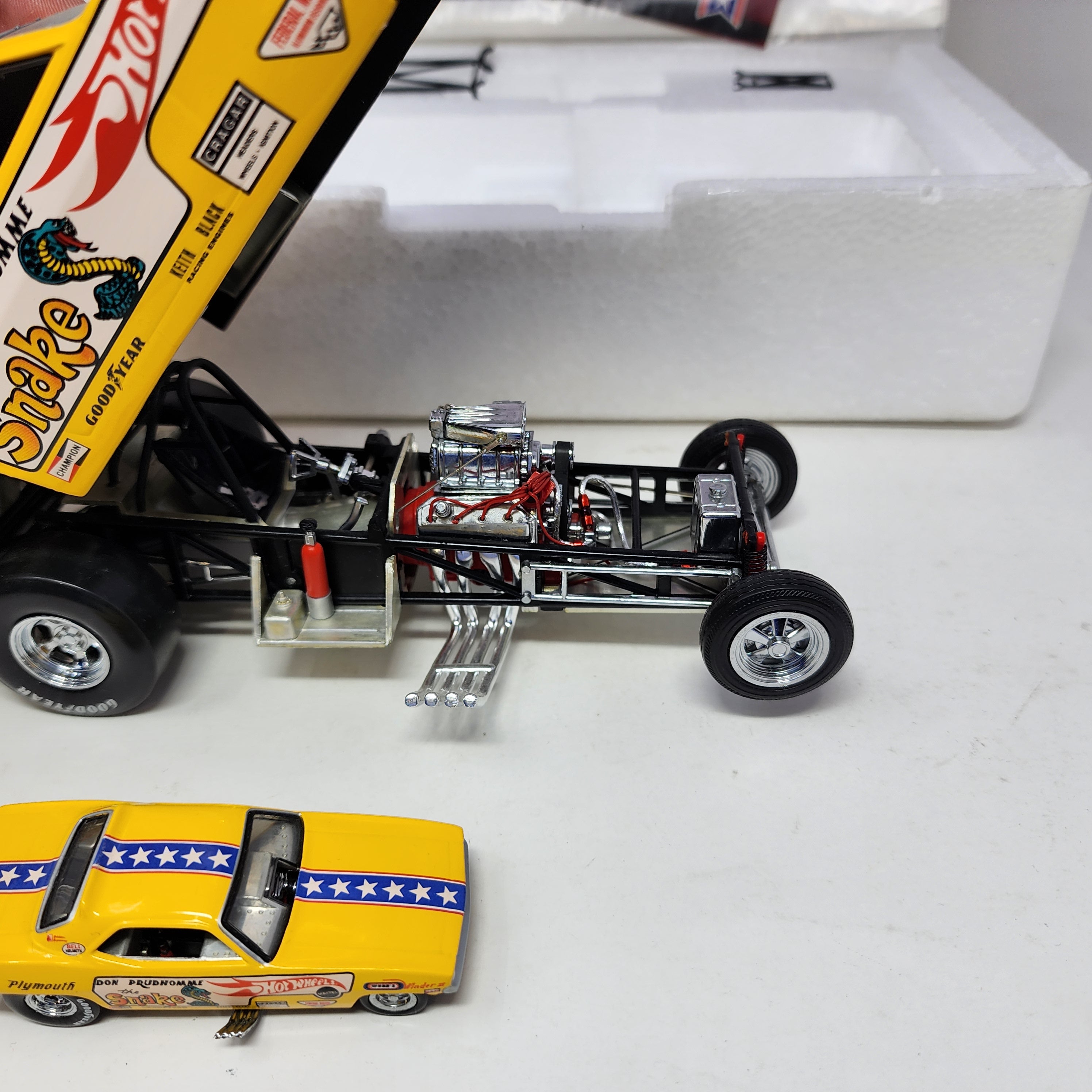 Hot Wheels Legends Funny Car '70 Plymouth Barracuda Snake 1/24 Scale & 1/64 Scale (Copy)、mySite、hgirdovlk