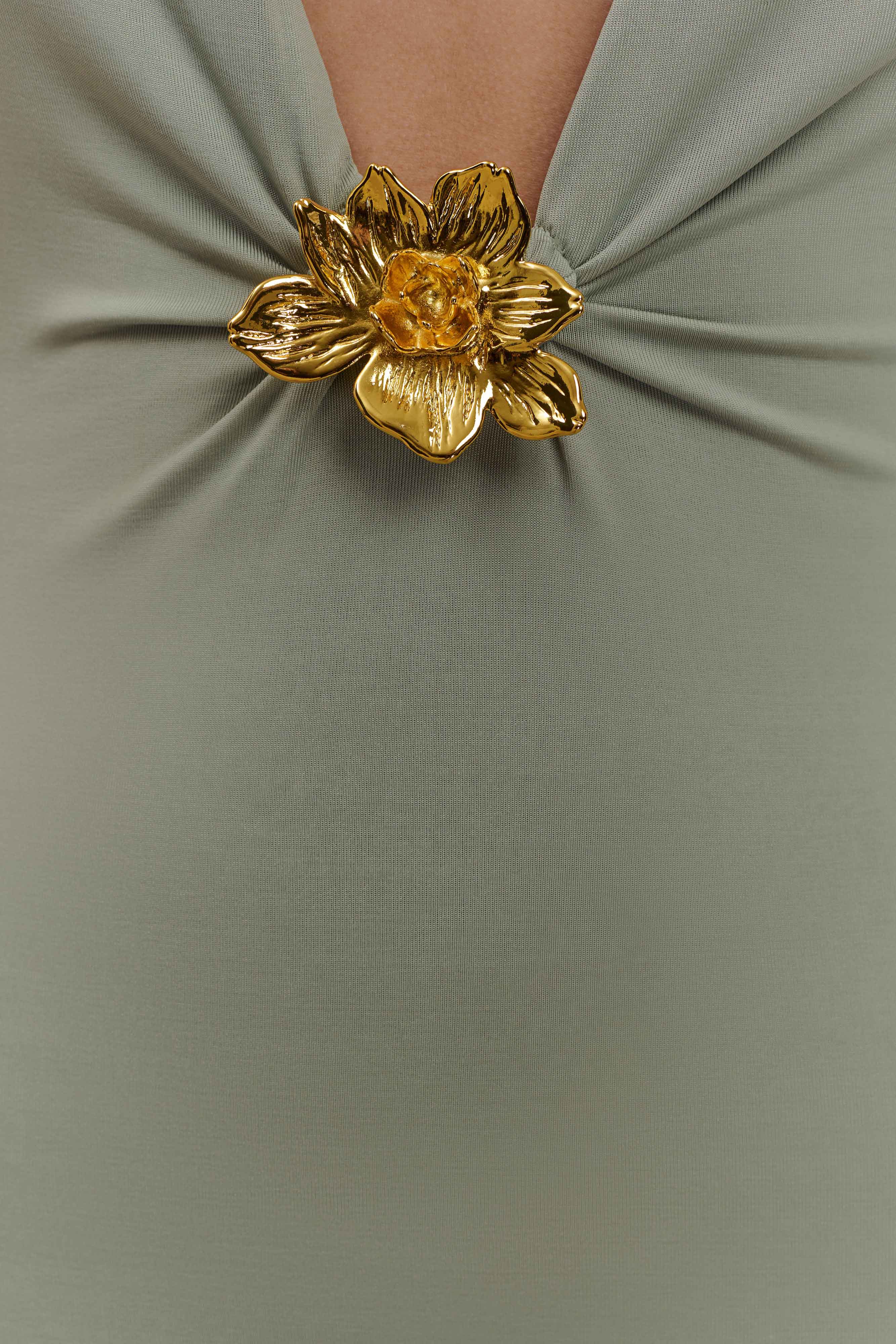 Beck Plunge Maxi Dress With Floral Hardware - Basil、mySite、solidvoid