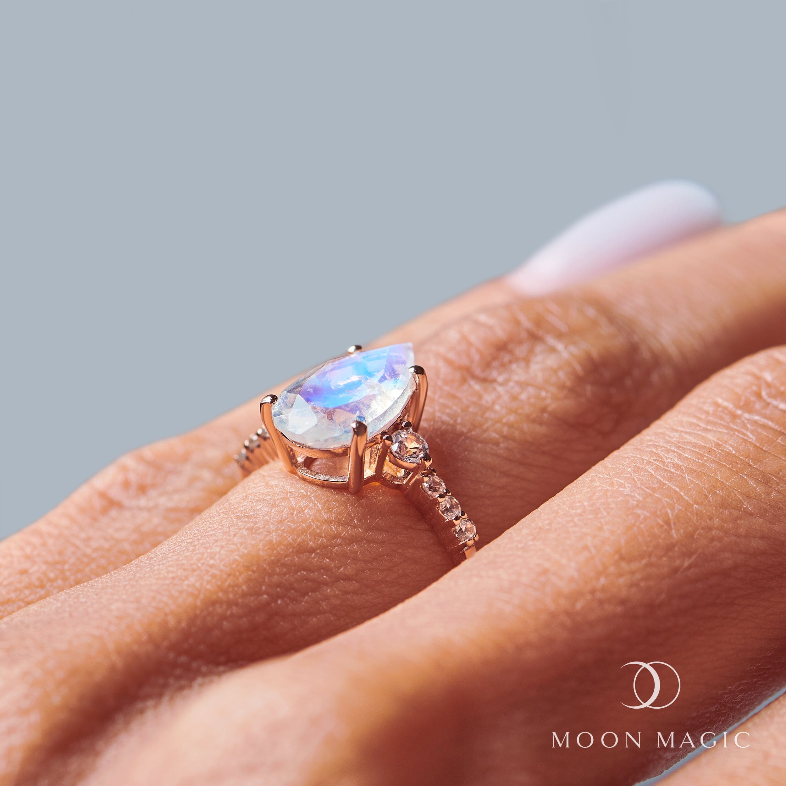 Moonstone Diamond Ring - Queen Of Lustre、mySite、hinf8tx79
