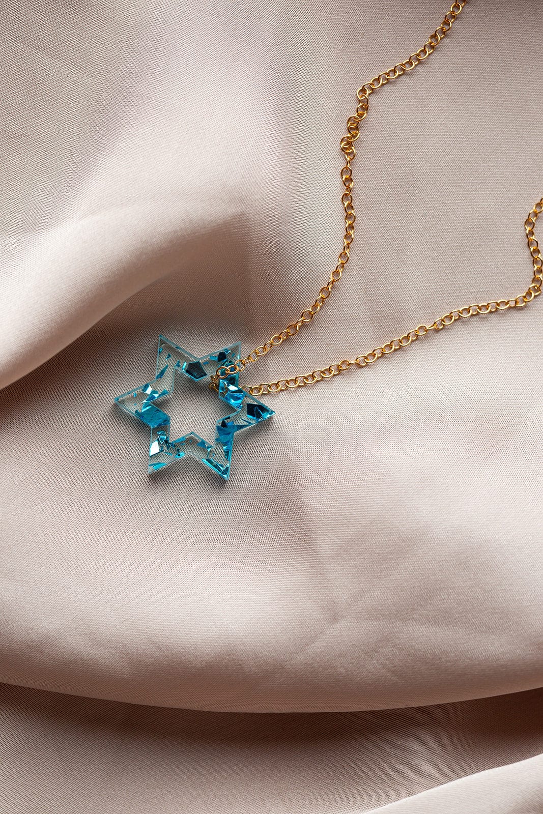 Petite Floating Magen Necklace - Blue Fleck、mySite、topwebapps