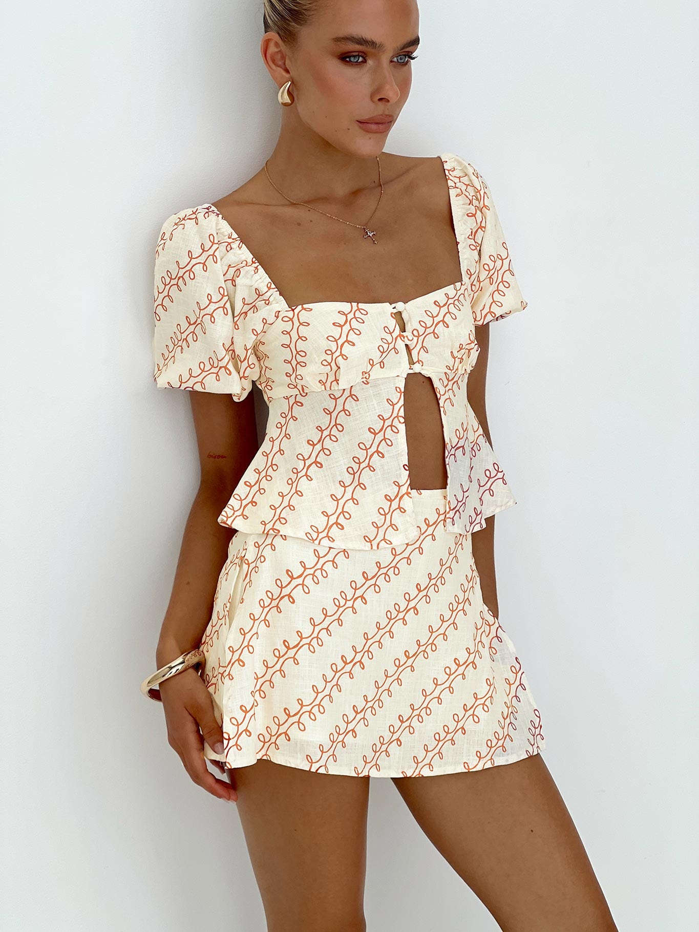 Passionfruit Linen Blend Top Multi、mySite、solidvoid