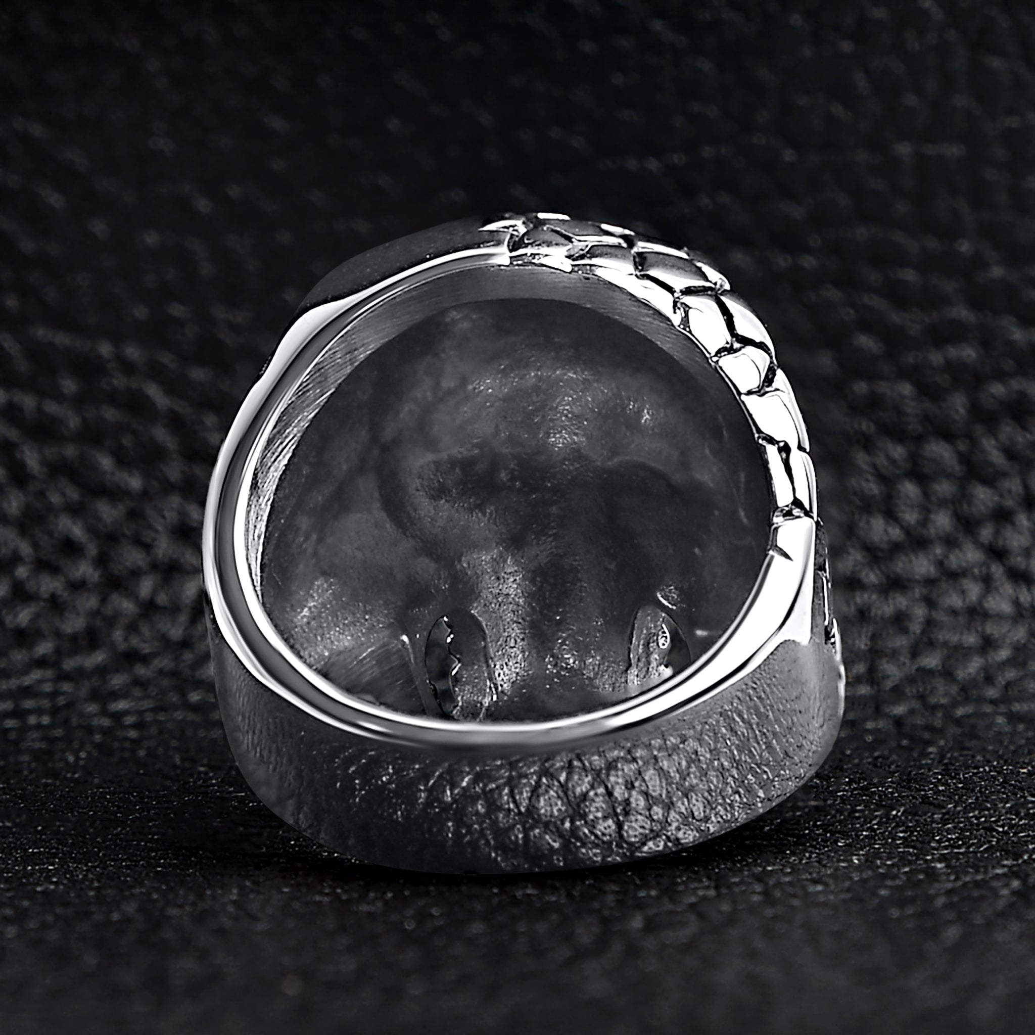 Detailed Cracking Skull Stainless Steel Ring / SCR4081、mySite、dreamappss