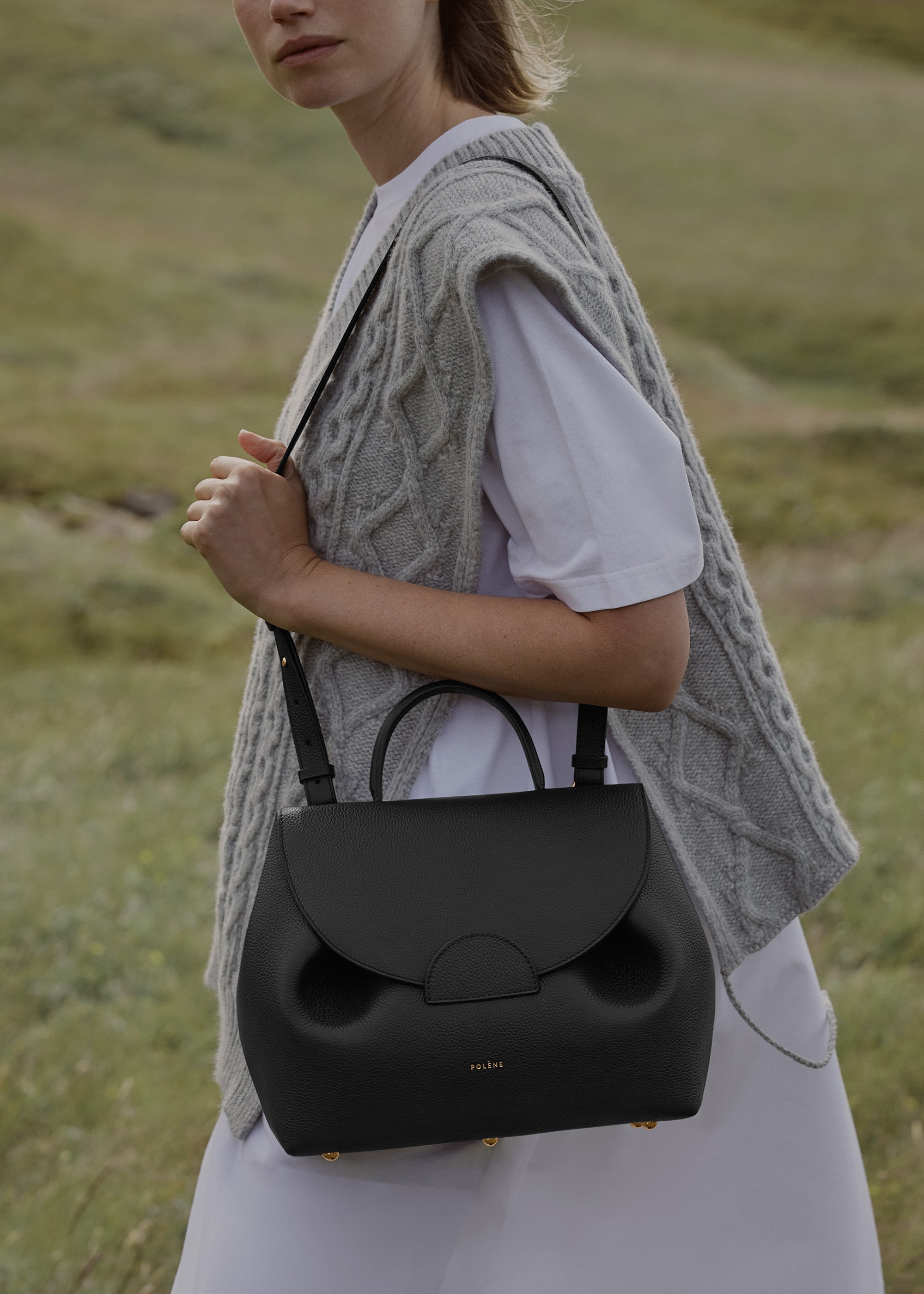 Num茅ro Un - Noir Grain茅、mySite、camillekostekn