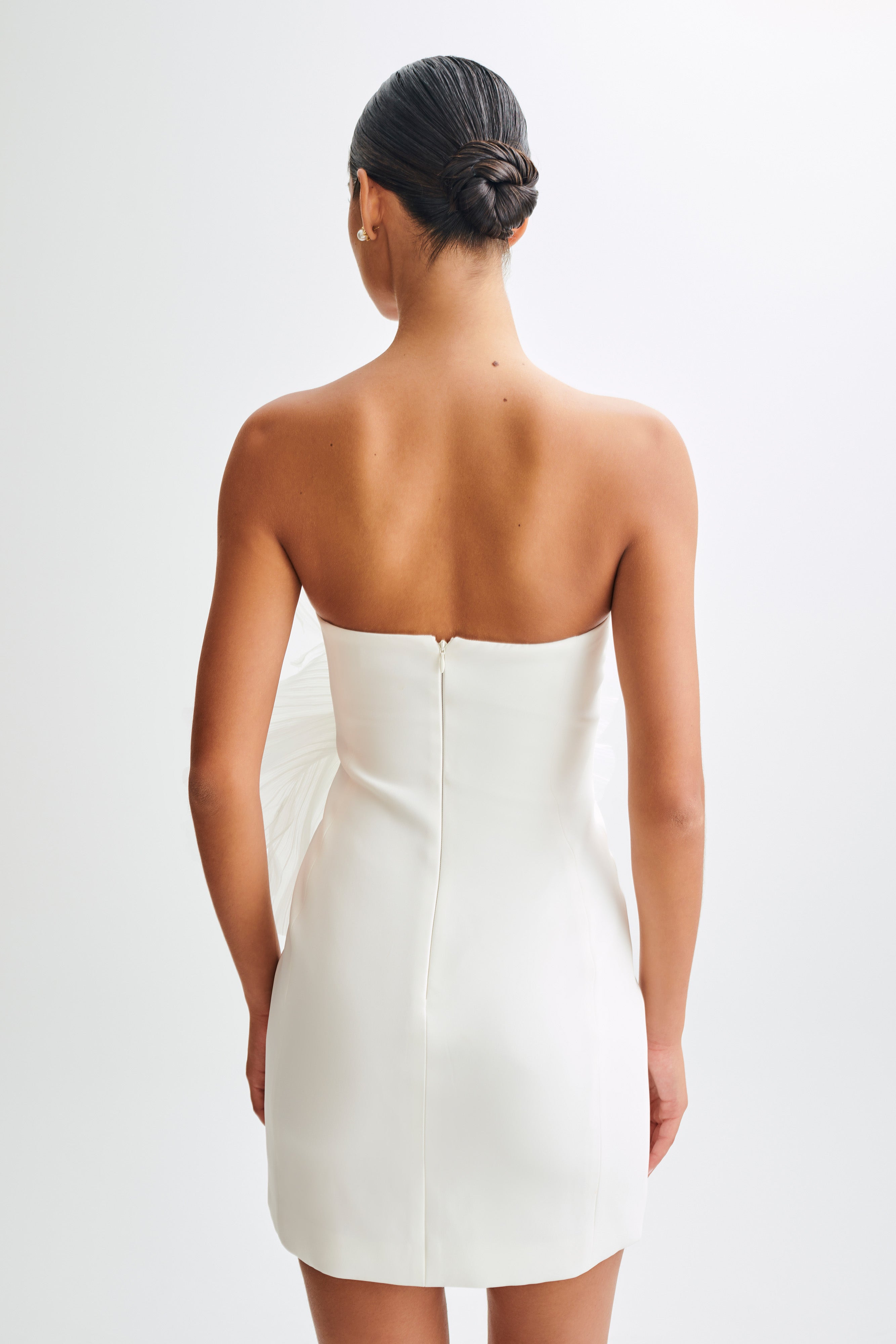 Victoria Strapless Mini Dress With Oversized Flower - White、mySite、solidvoid