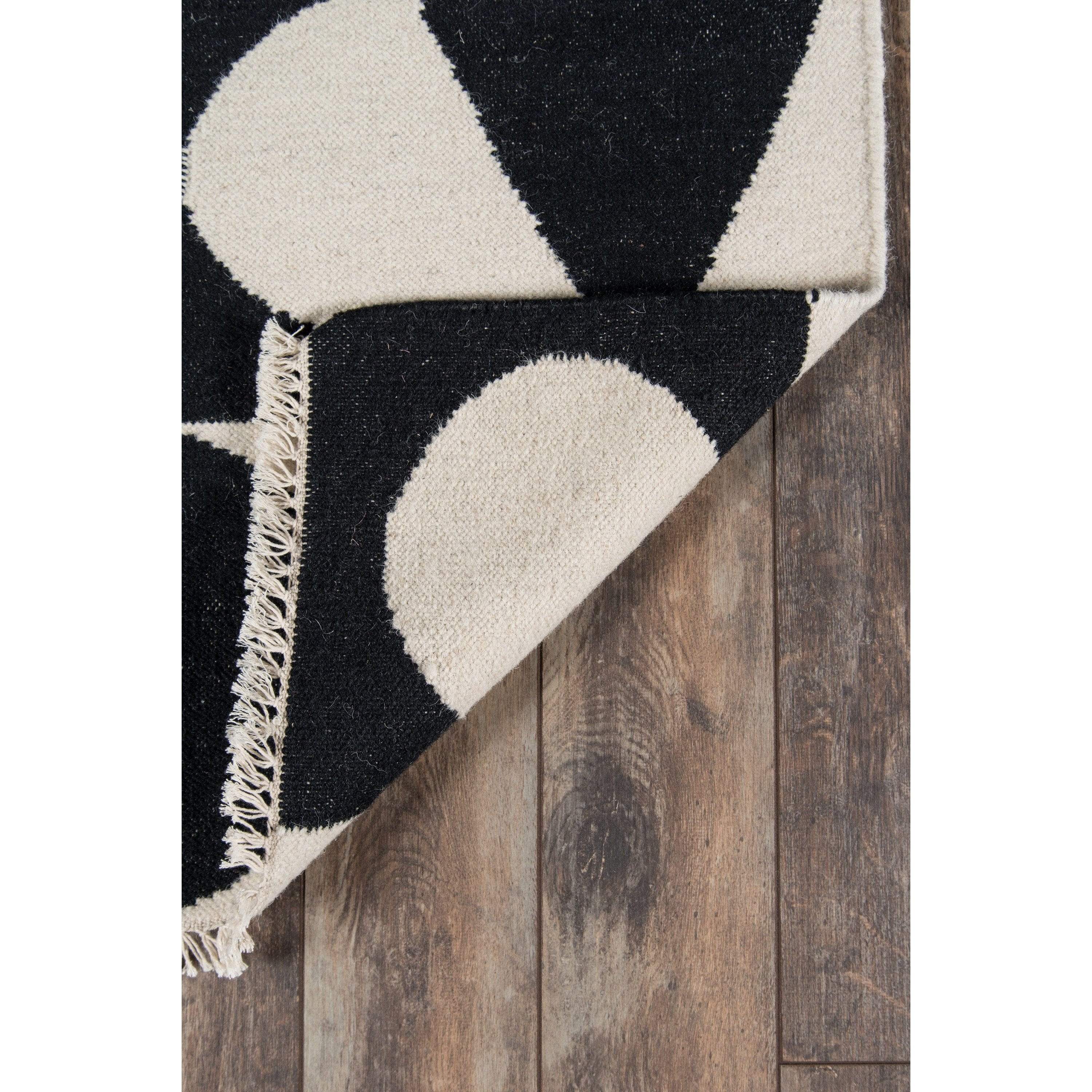 Topanga Roberta Black Area Rug、mySite、gigharbornorthrealestate