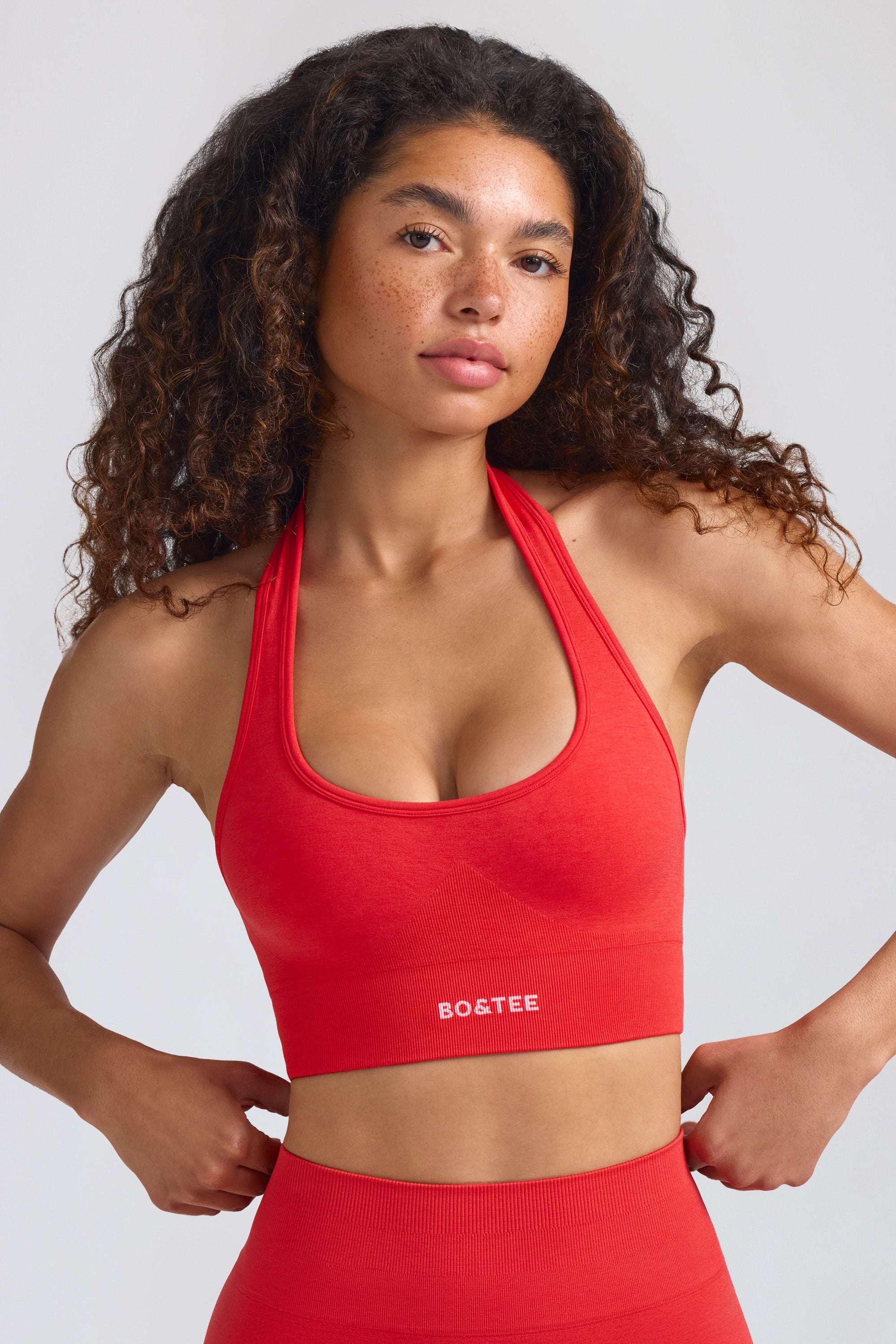 Define Luxe Halterneck Sports Bra in Poppy Red、mySite、solidvoid