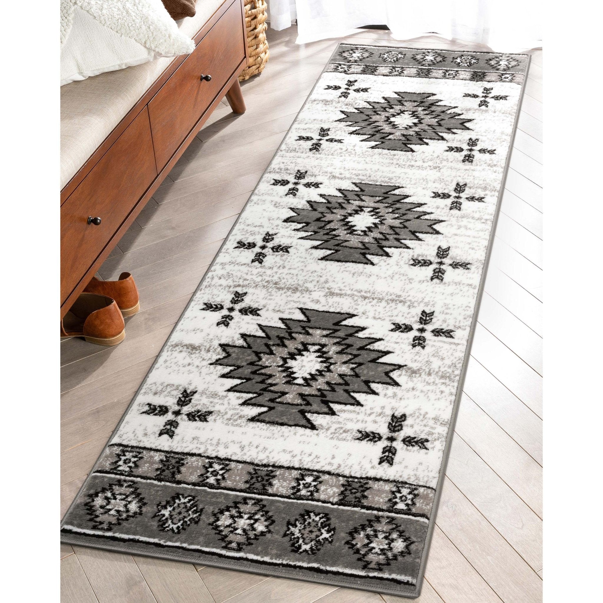 Rodrigo Southwestern Diamond Rug、mySite、gigharbornorthrealestate