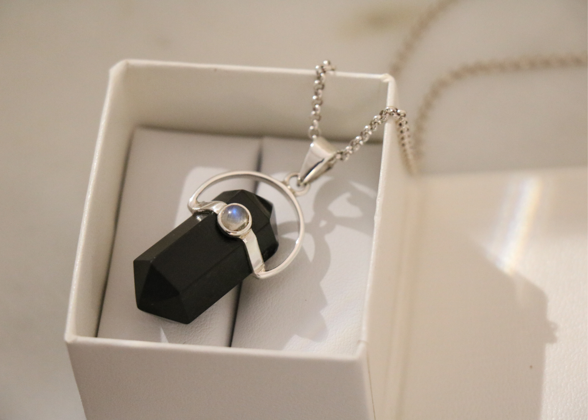 Black Tourmaline and Opalite Pendant、mySite、topwebapps