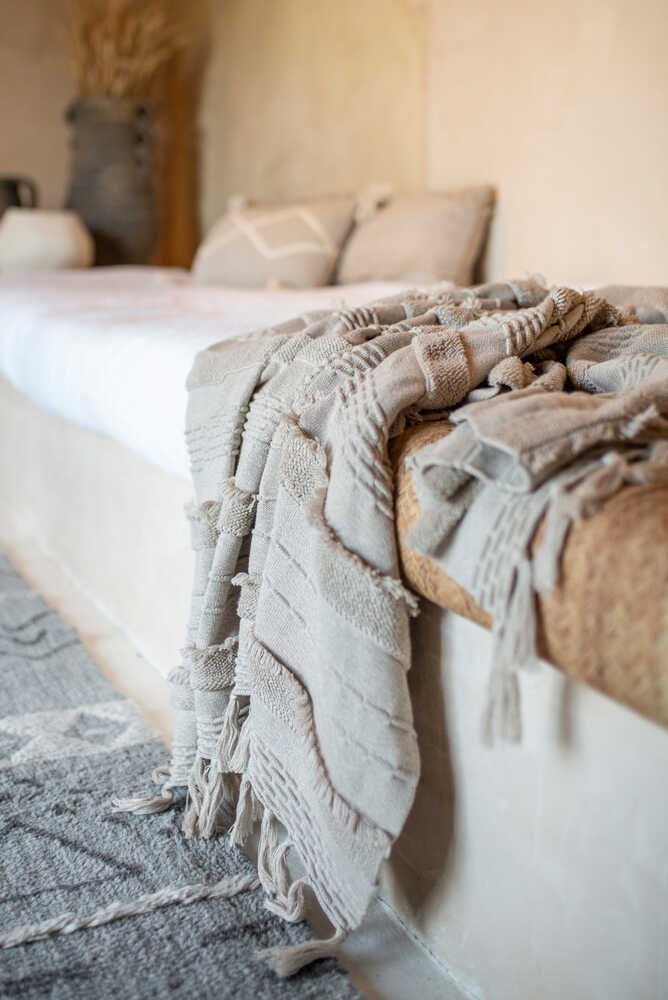 KNITTED BLANKET AIR DUNE WHITE、mySite、gigharbornorthrealestate