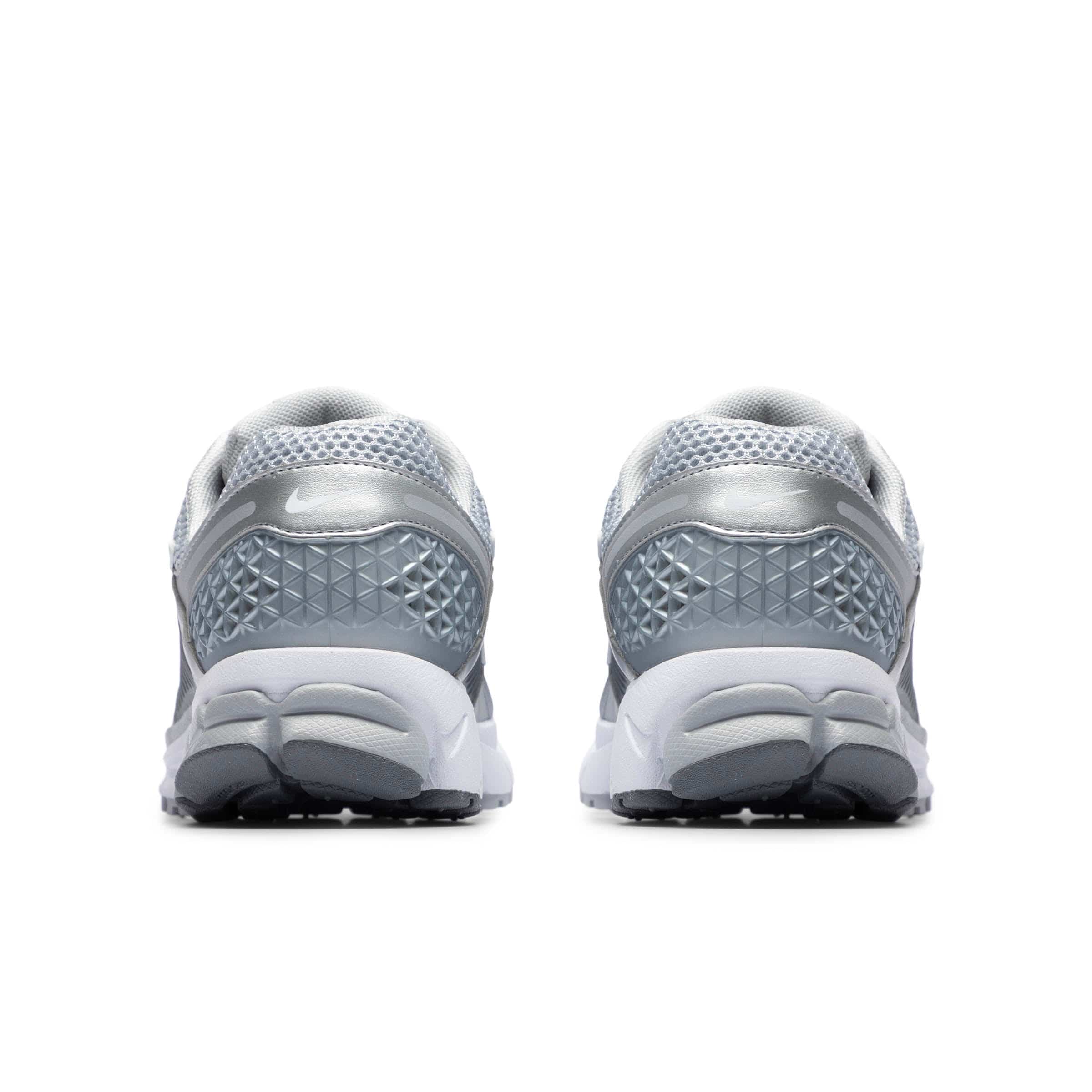 NIKE ZOOM VOMERO 5、mySite、zt4zffjzw