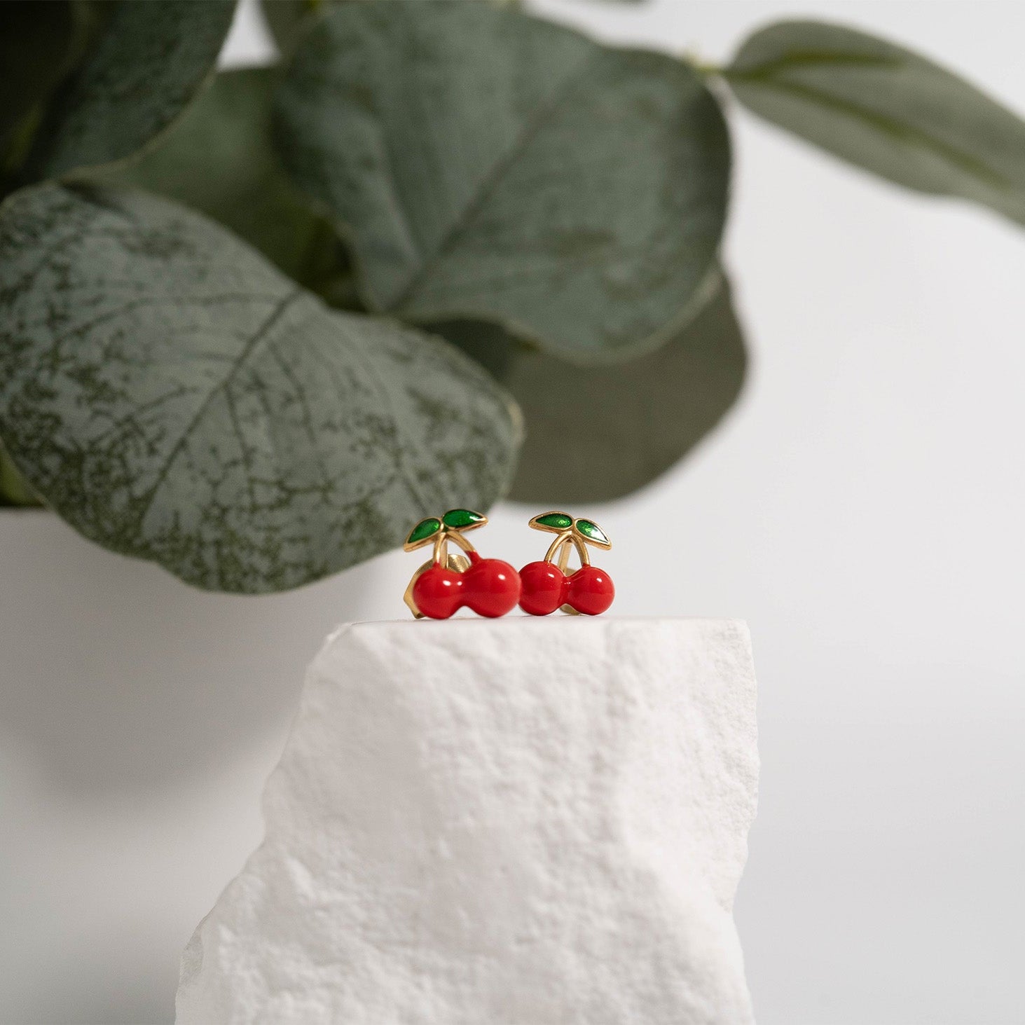 18K Gold PVD Stainless Steel Enamel Cherry Stud Earrings / ERJ0082、mySite、dreamappss