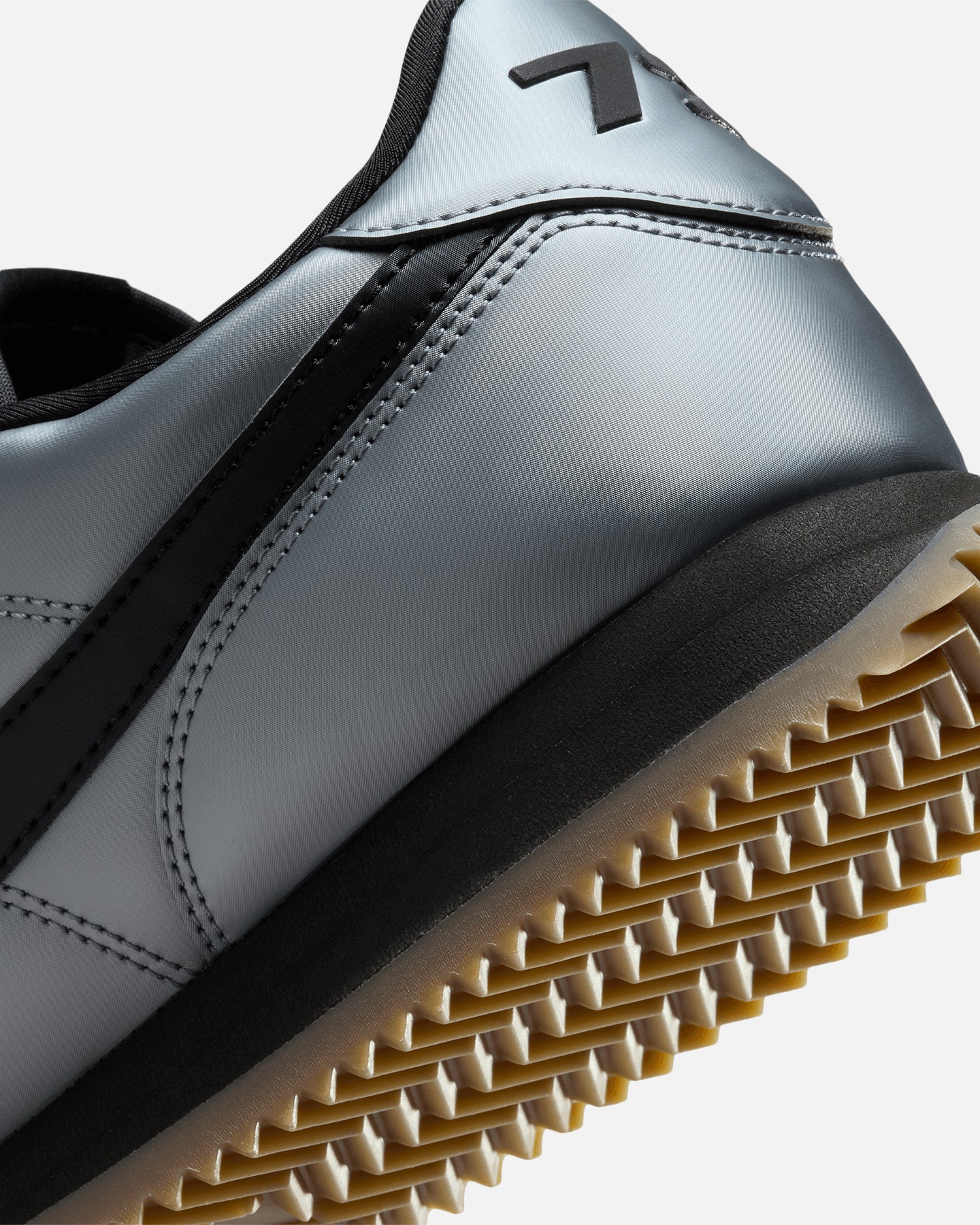 Nike Cortez SE Mtlc Cool Grey/Black-Gum Dark Brown、mySite、zt4zffjzw