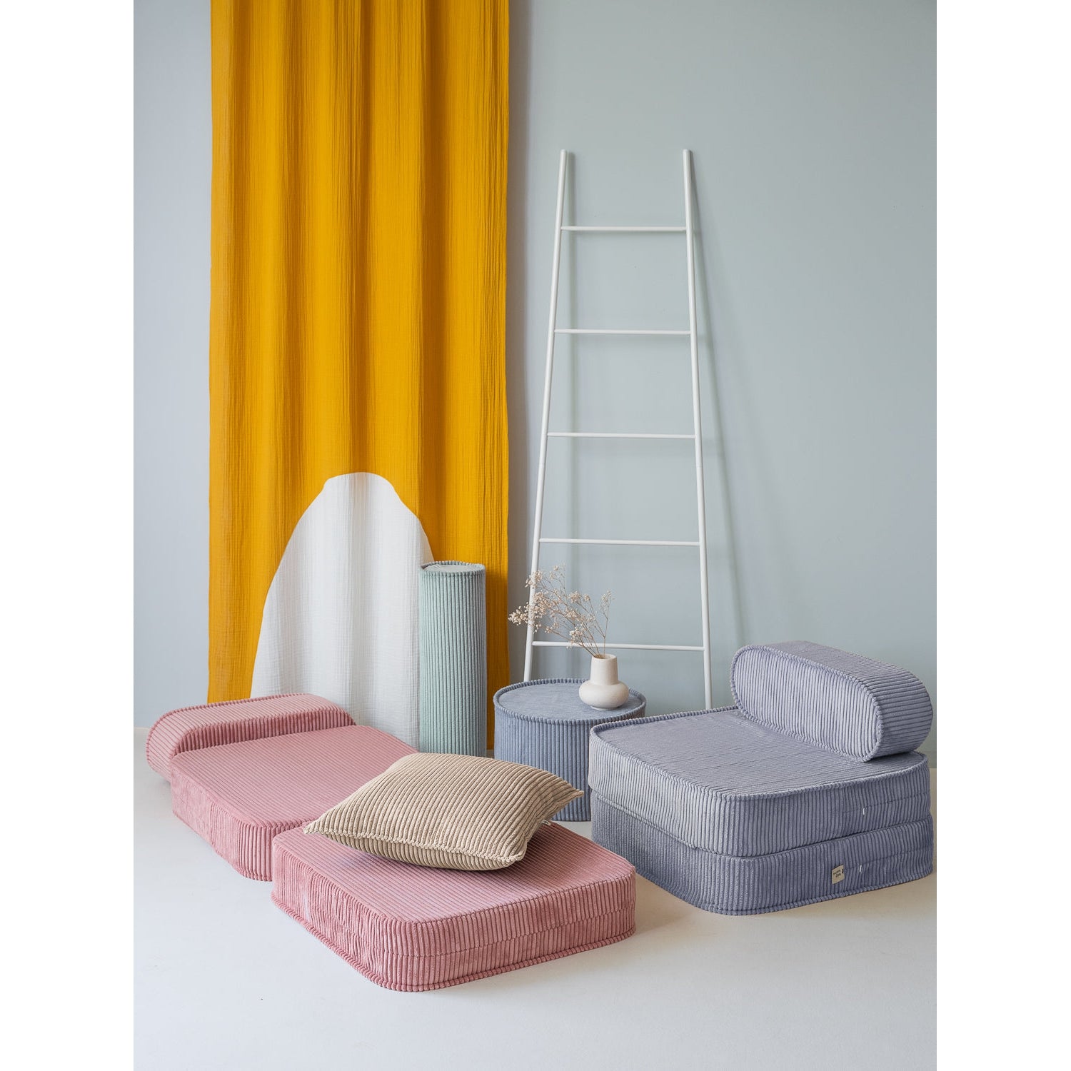 Pink Mousse Flip Chair、mySite、gigharbornorthrealestate