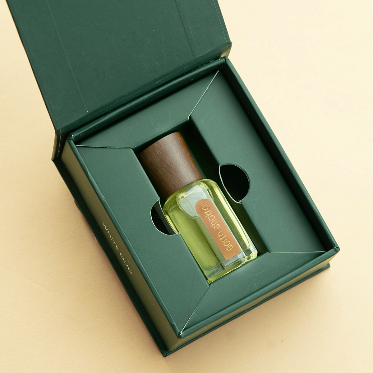 White Oud Attar | 12 ml | Long-lasting | Roll On - Freebie、mySite、camillekostekn