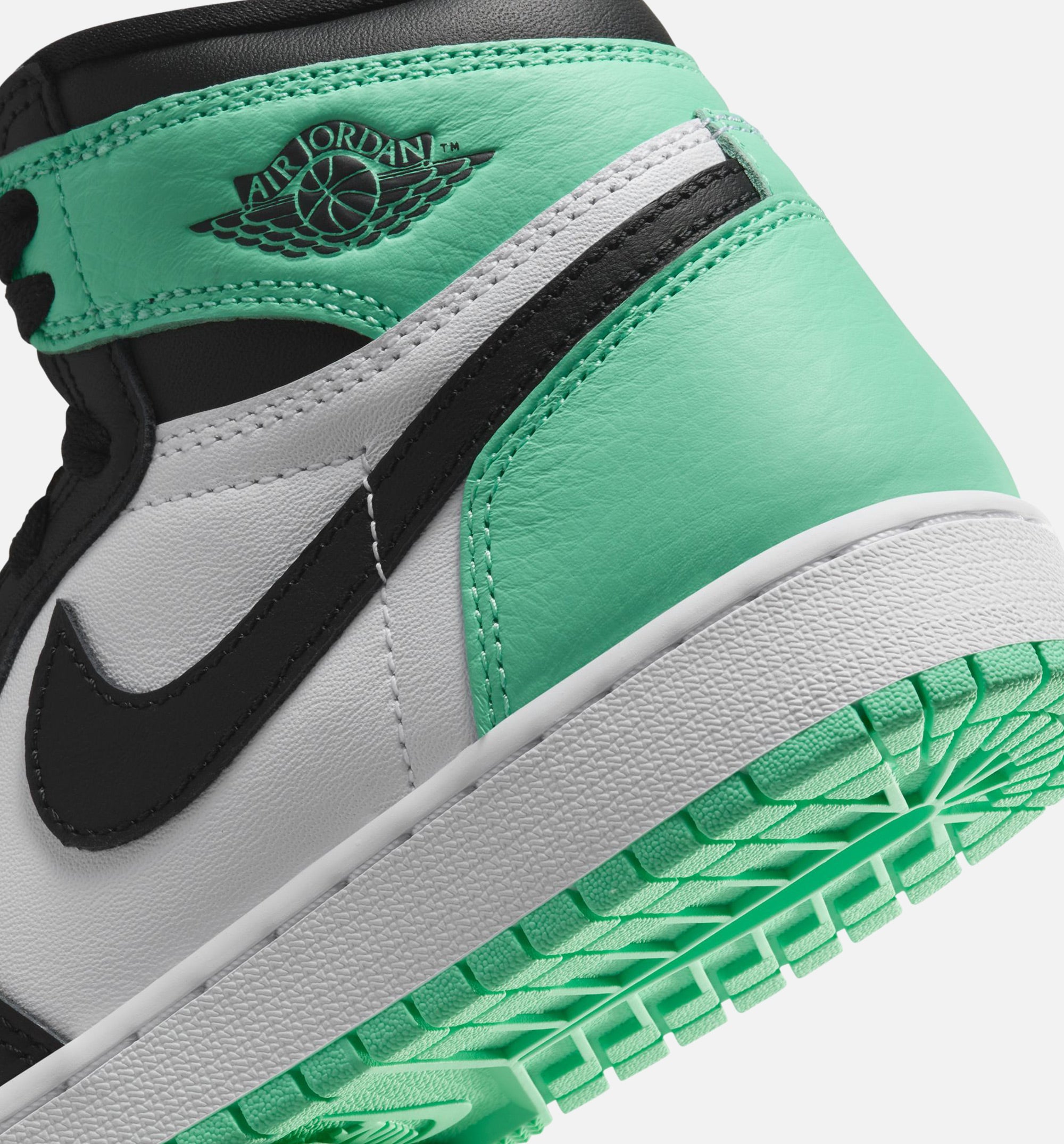Air Jordan 1 Retro High OG Grade School Lifestyle Shoe - White/Black/Green Glow、mySite、dreamappss