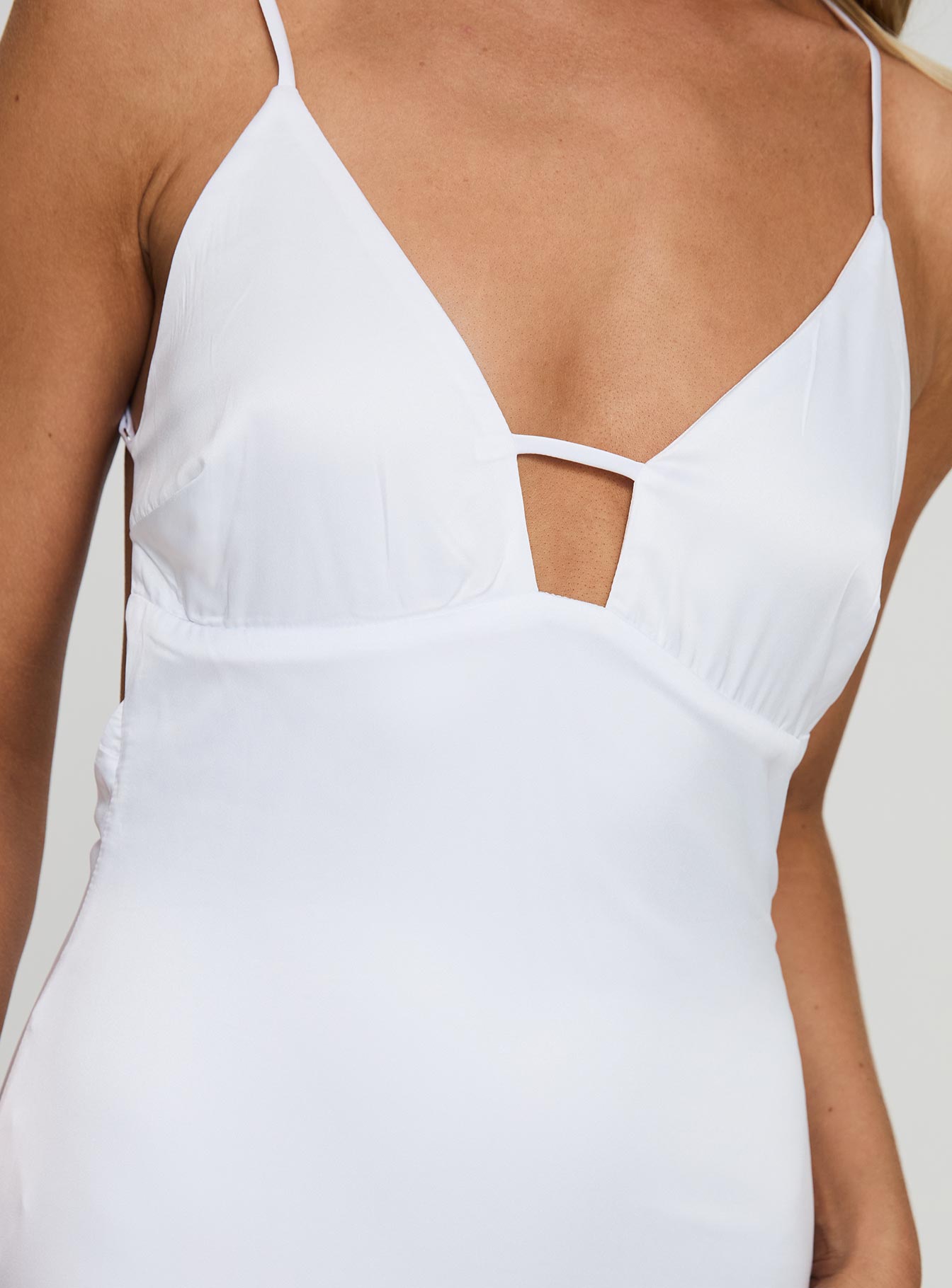 Atheria Maxi Dress White、mySite、solidvoid