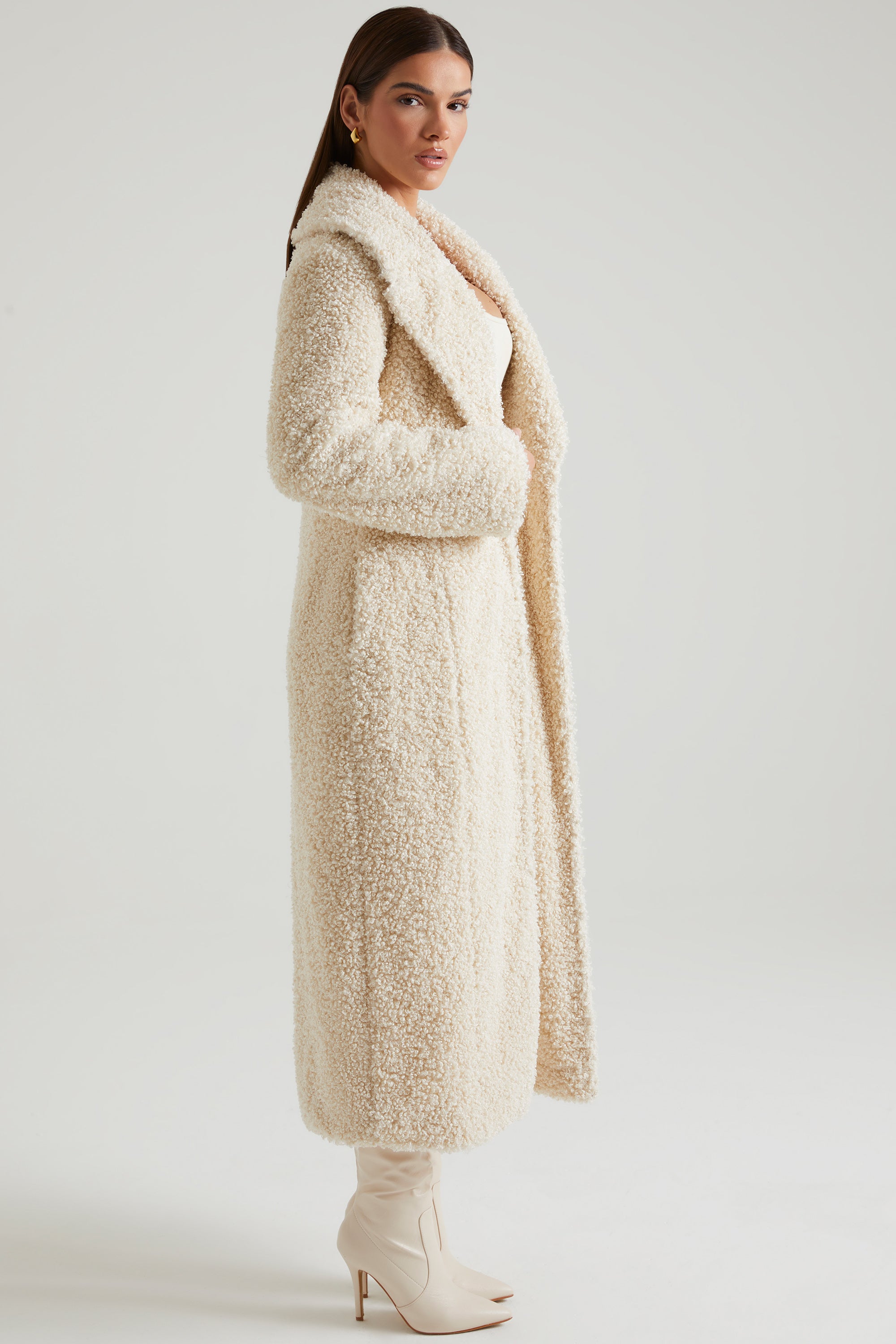 Long Shearling Coat in Cream、mySite、solidvoid