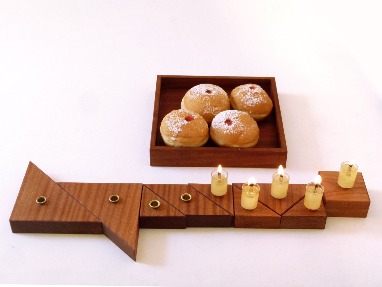 Wood Tangram Hanukkah Menorah、mySite、topwebapps